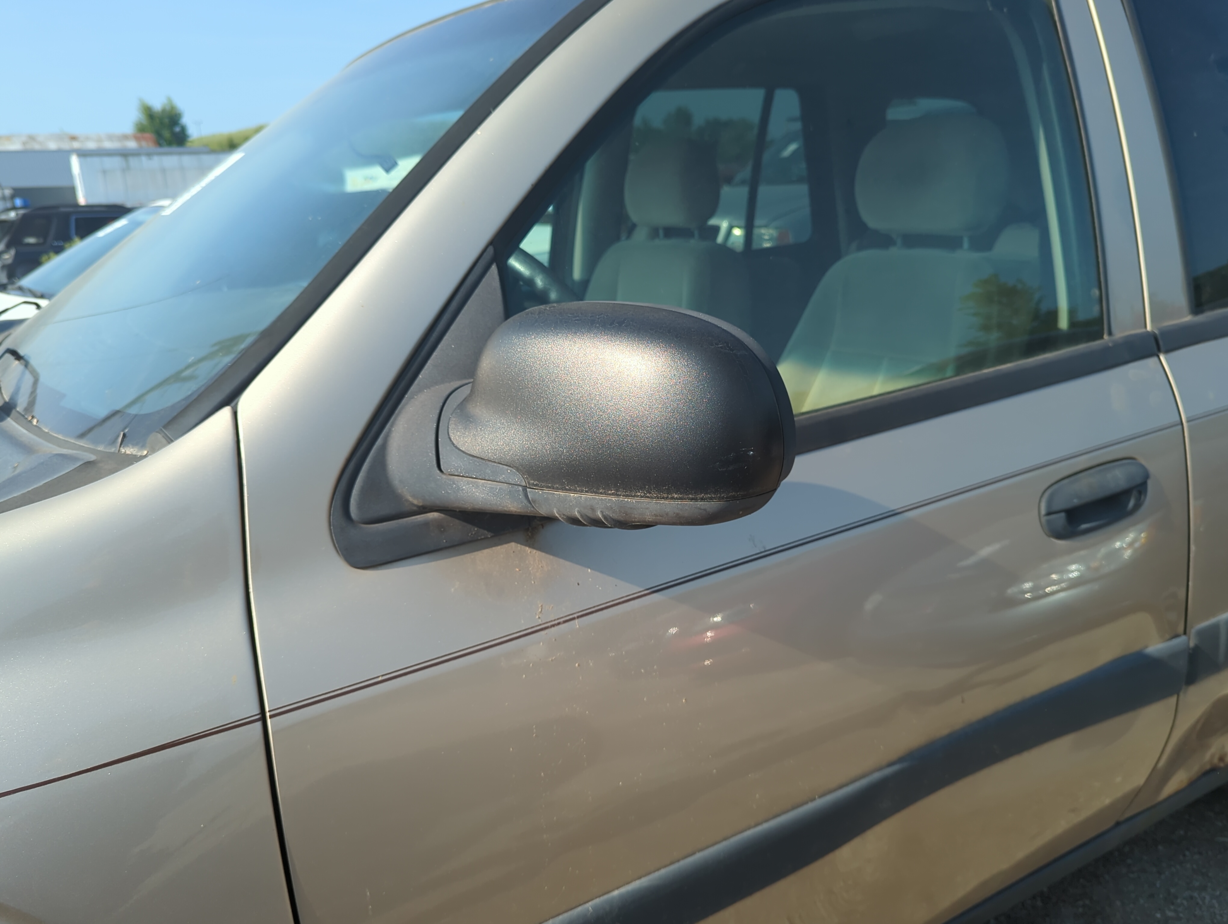 2002-2009 Chevrolet Trailblazer Driver Left Side View Power Door Mirror 1102017 - Oemusedautoparts1.com