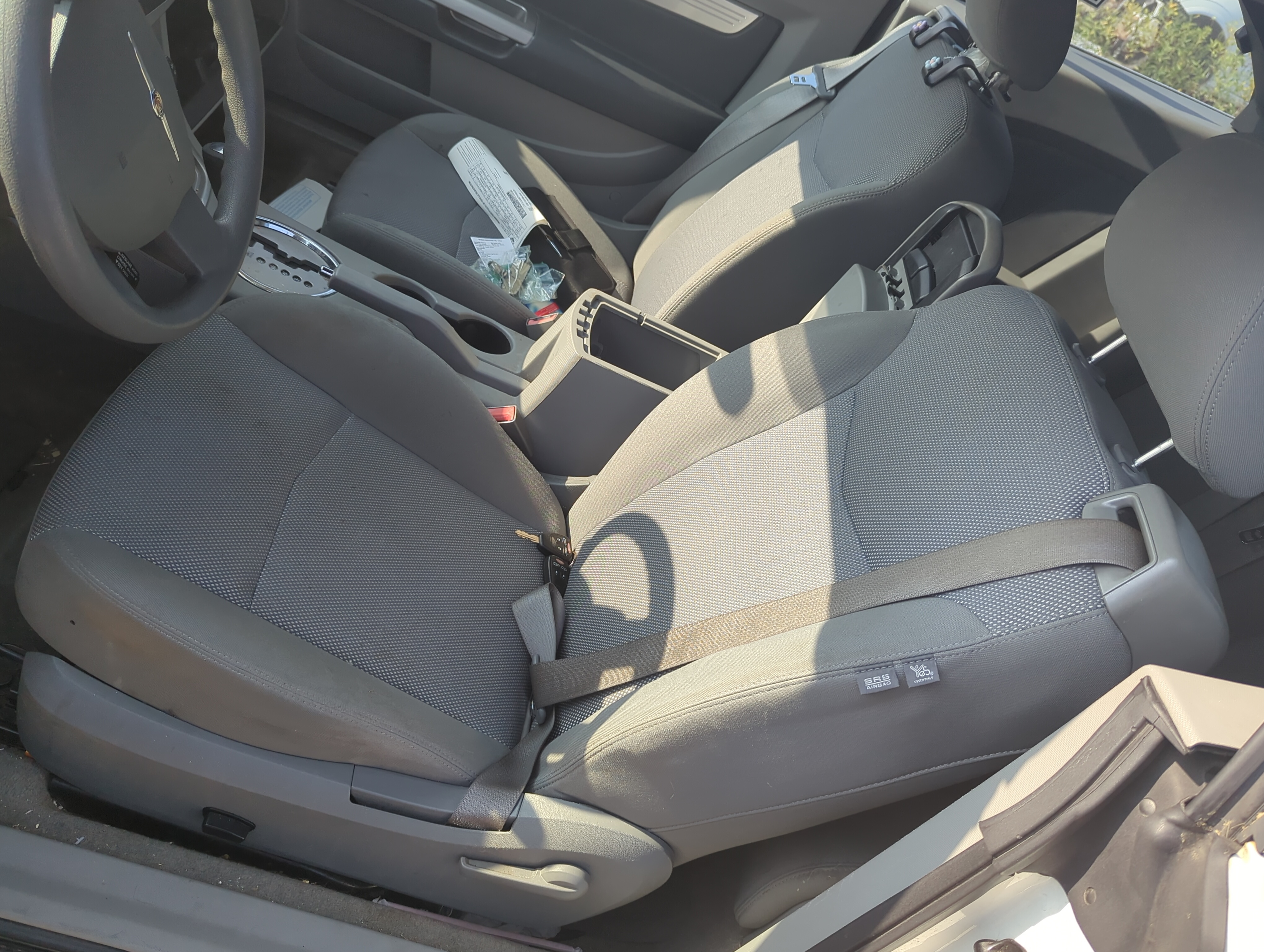 Picture of 2008-2010 Chrysler Sebring Driver Front Seat Oem 1102138