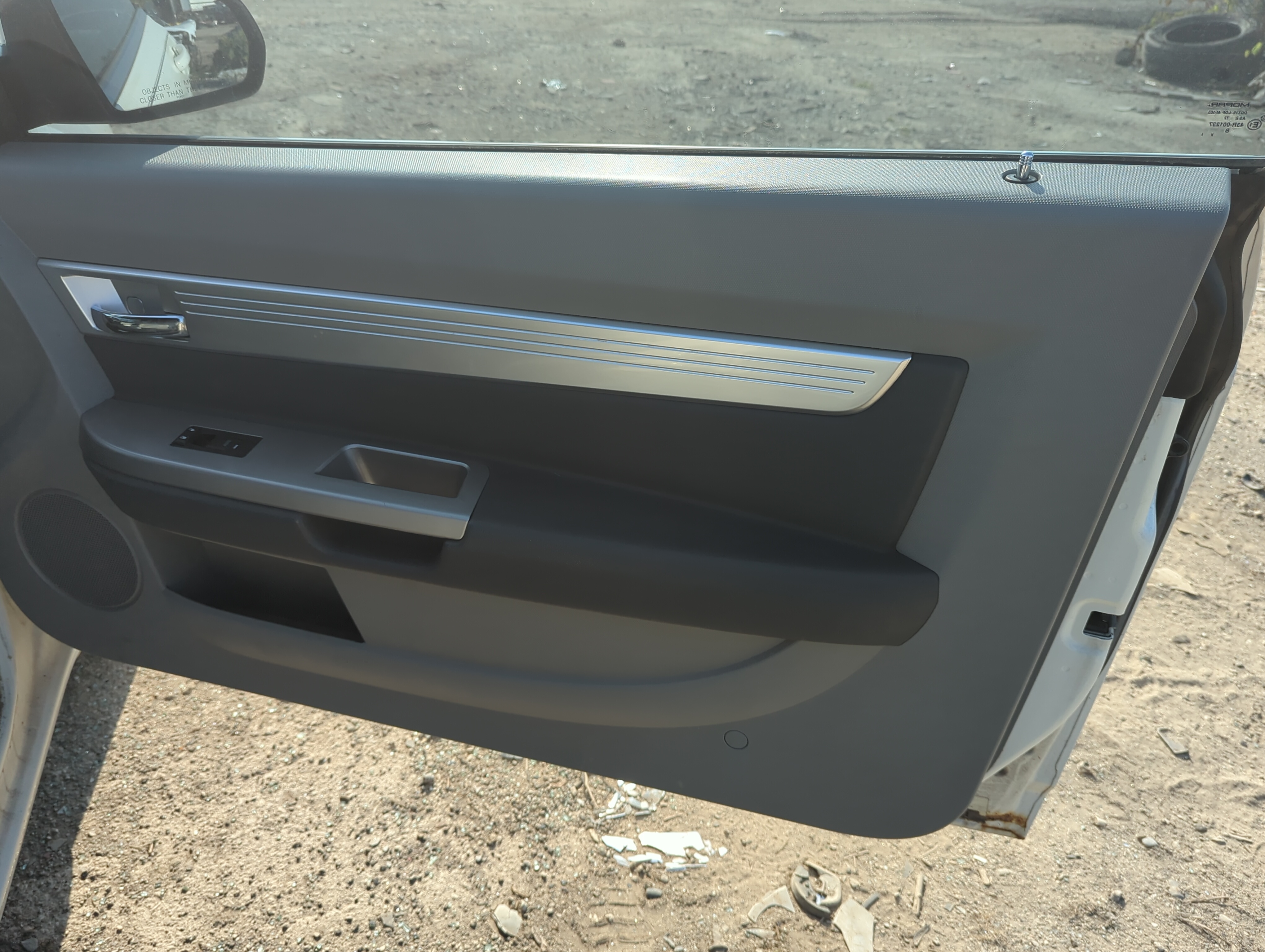 Picture of 2008 Chrysler Sebring Front Right Passenger Interior Door Panel Trim 1102169