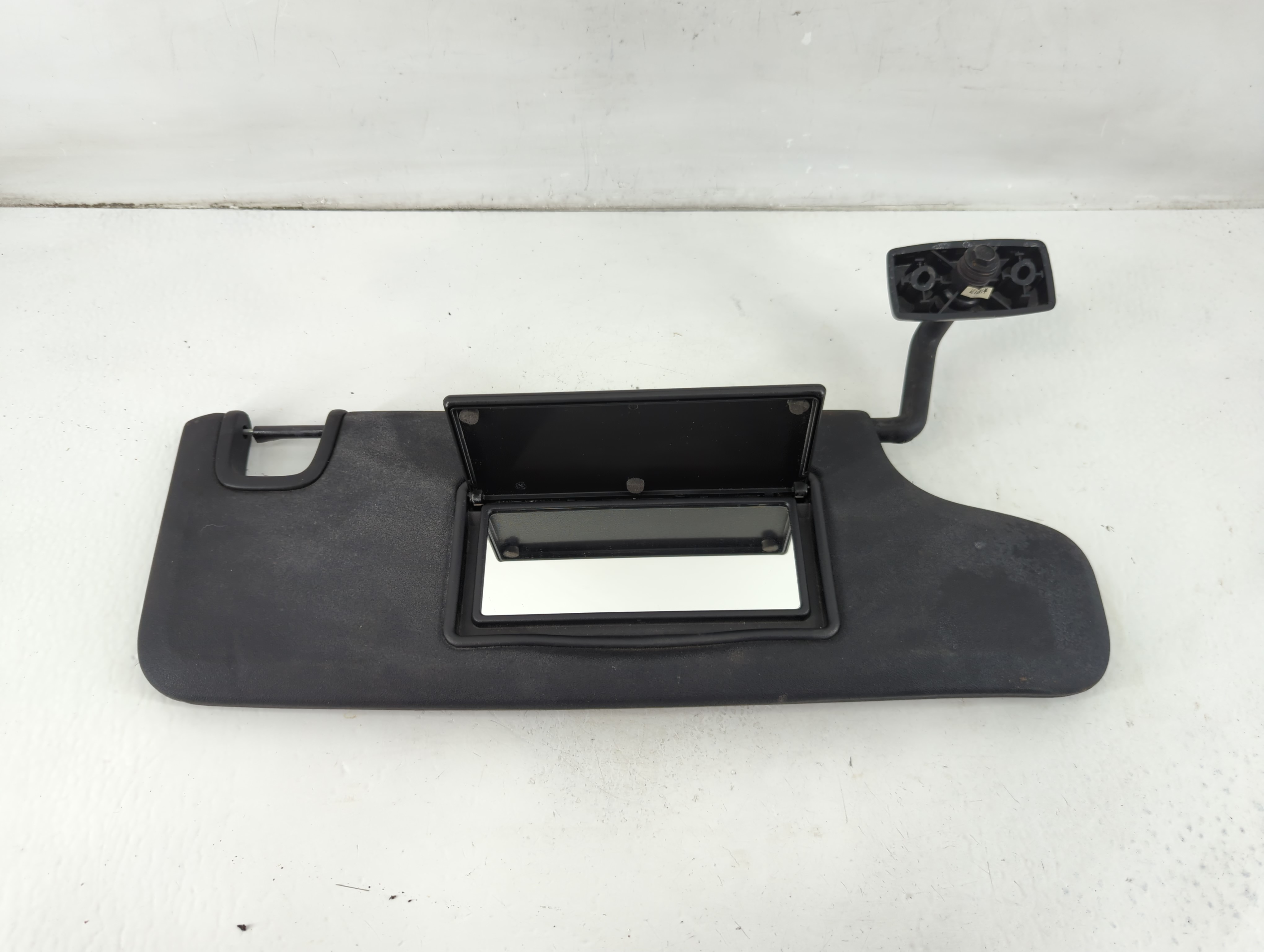 Picture of 2011-2018 Jeep Wrangler Passenger Sun Visor Mirror Right Sunvisor Black 1102353