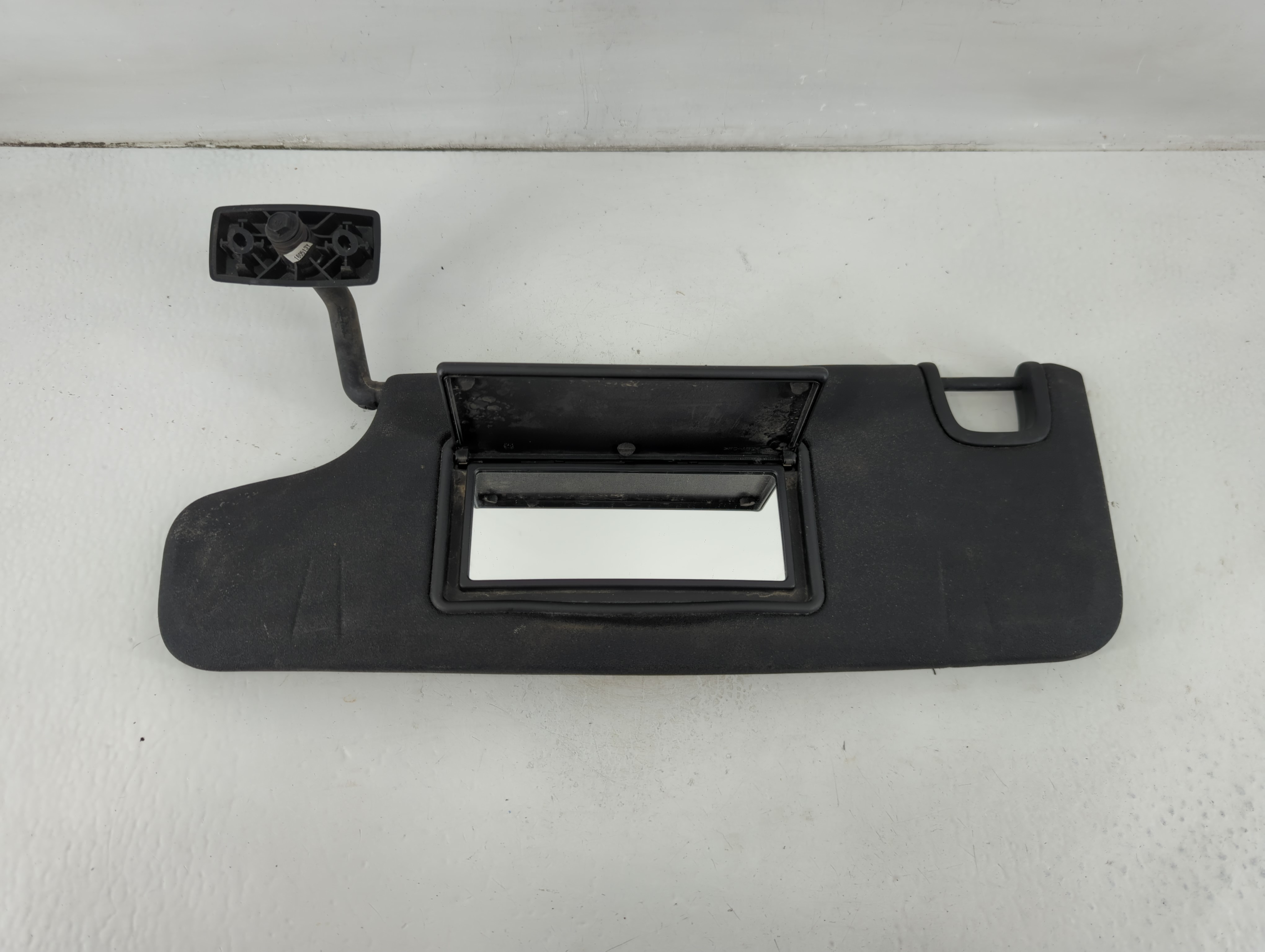 Picture of 2011-2018 Jeep Wrangler Passenger Sun Visor Mirror Right Sunvisor Black 1102360