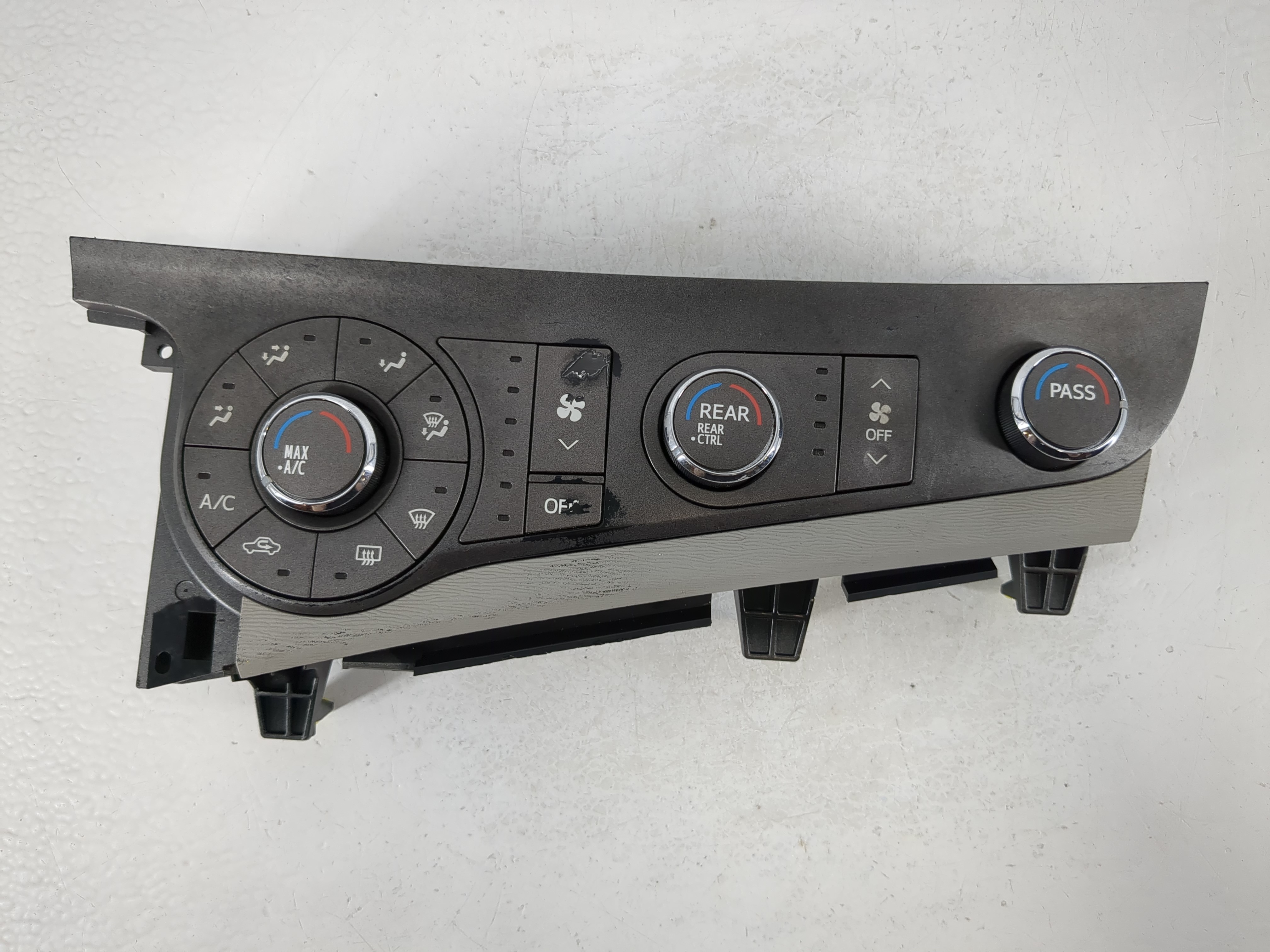 2011-2014 Toyota Sienna Ac Heater Climate Control 55900-08141 1102375 - Oemusedautoparts1.com