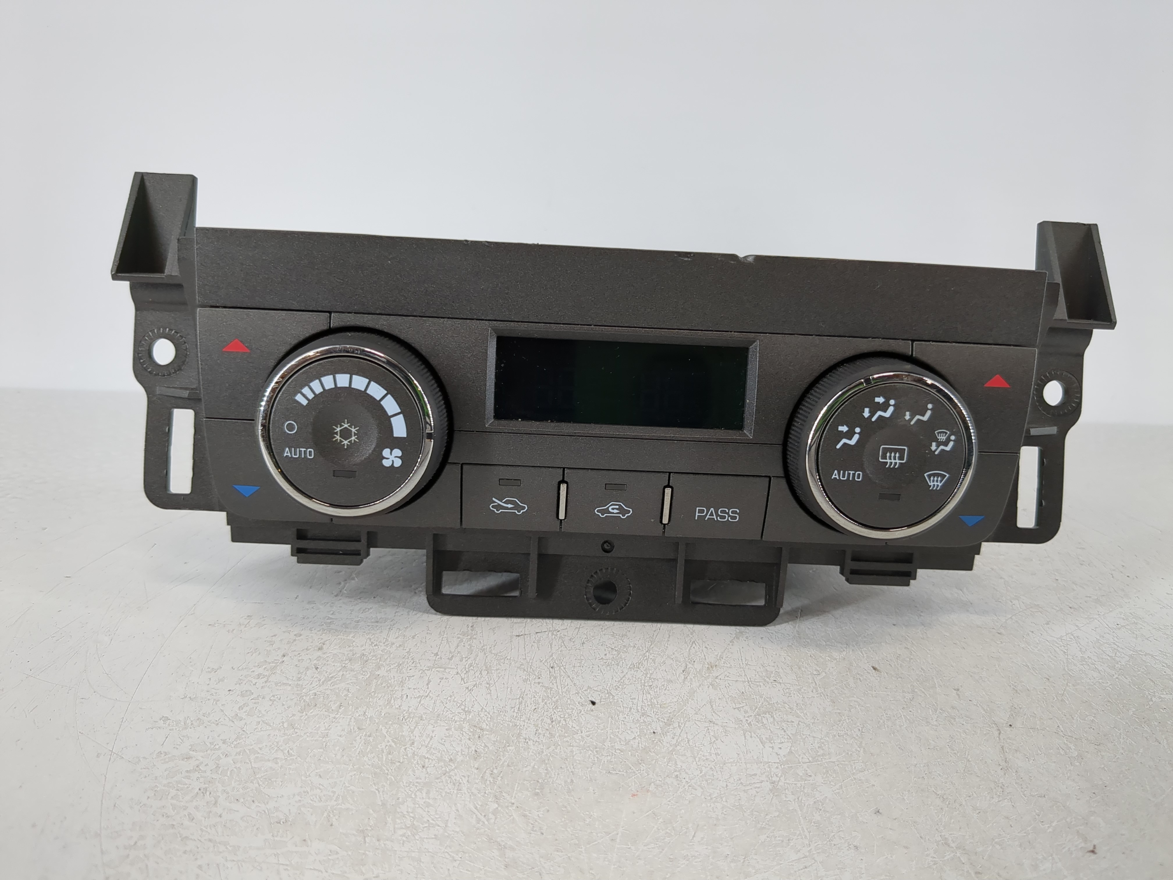 2007-2011 Buick Lucerne Ac Heater Climate Control 15892086 1102378 - Oemusedautoparts1.com
