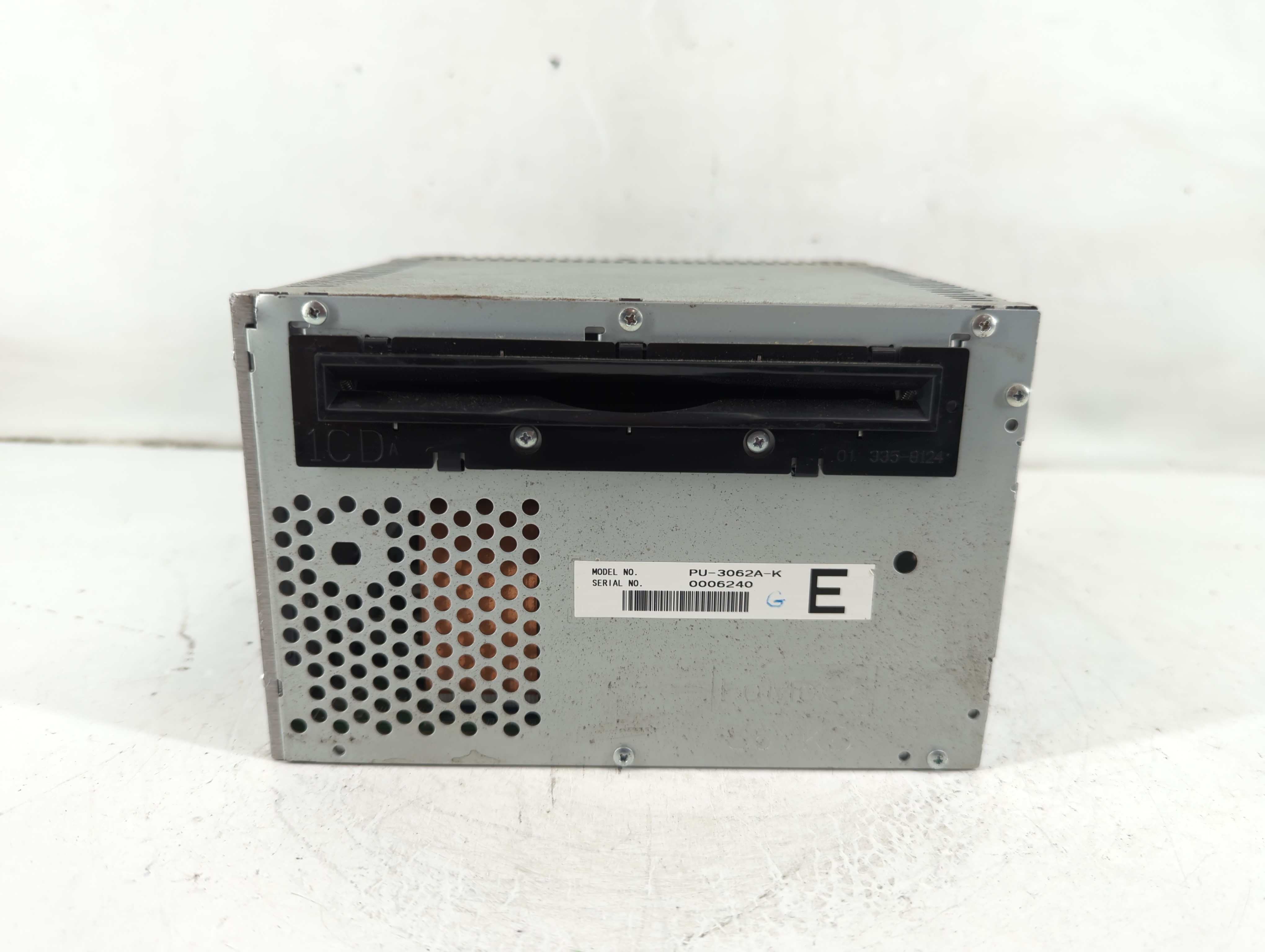 2010-2010 Ford Mustang Am Fm Cd Player Radio Receiver 1102401 - Oemusedautoparts1.com