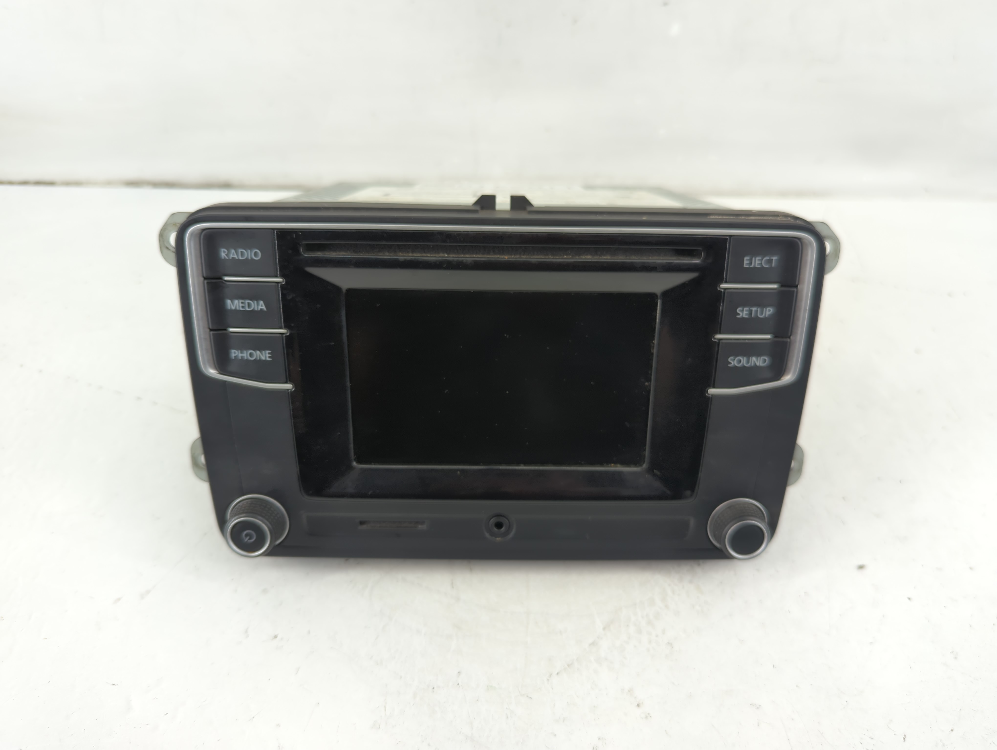 2017-2017 Volkswagen Jetta Am Fm Cd Player Radio Receiver 1102410 - Oemusedautoparts1.com