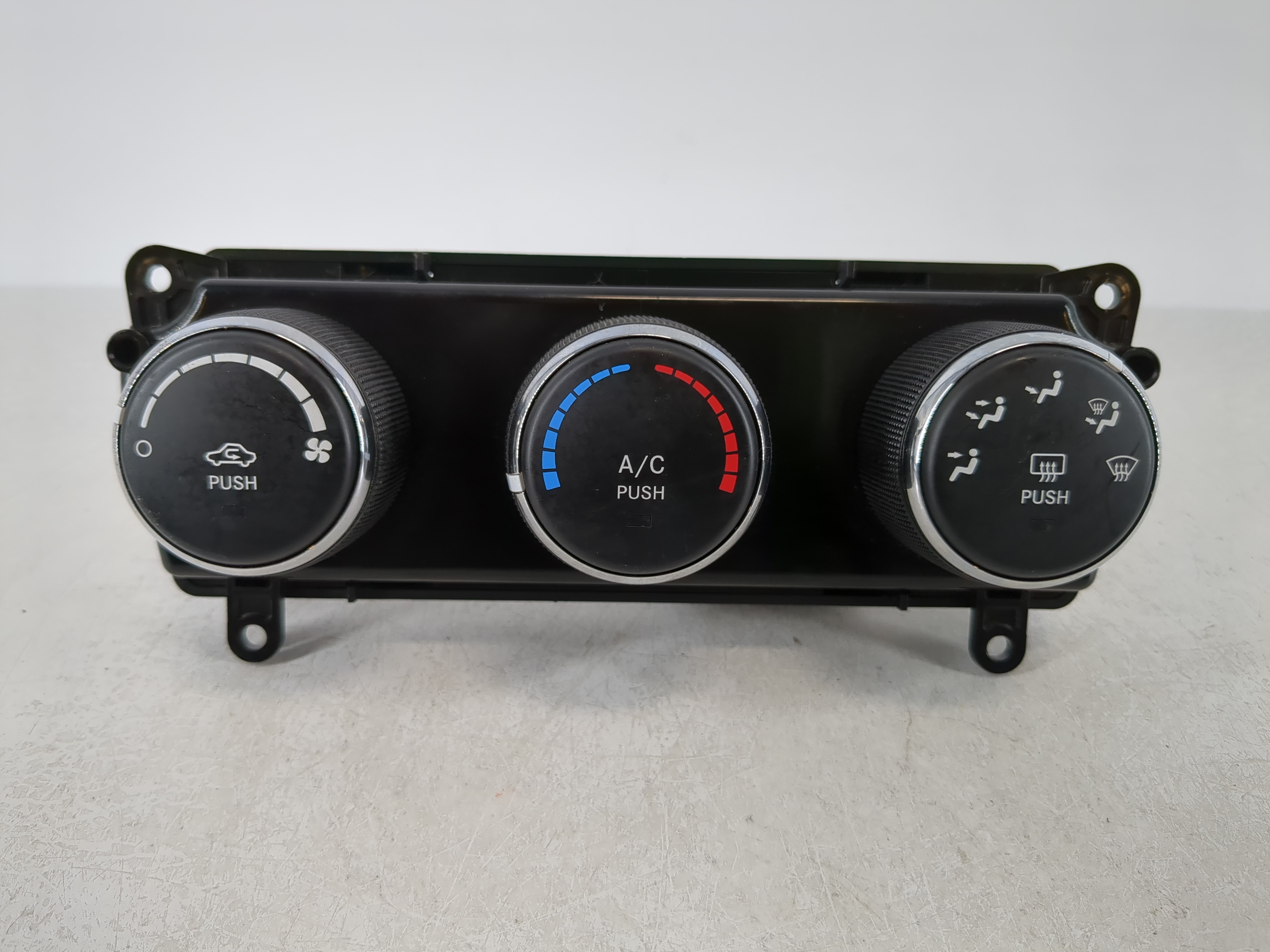 Jeep Compass Ac Heater Climate Control P55111278ae 1102422 - Oemusedautoparts1.com