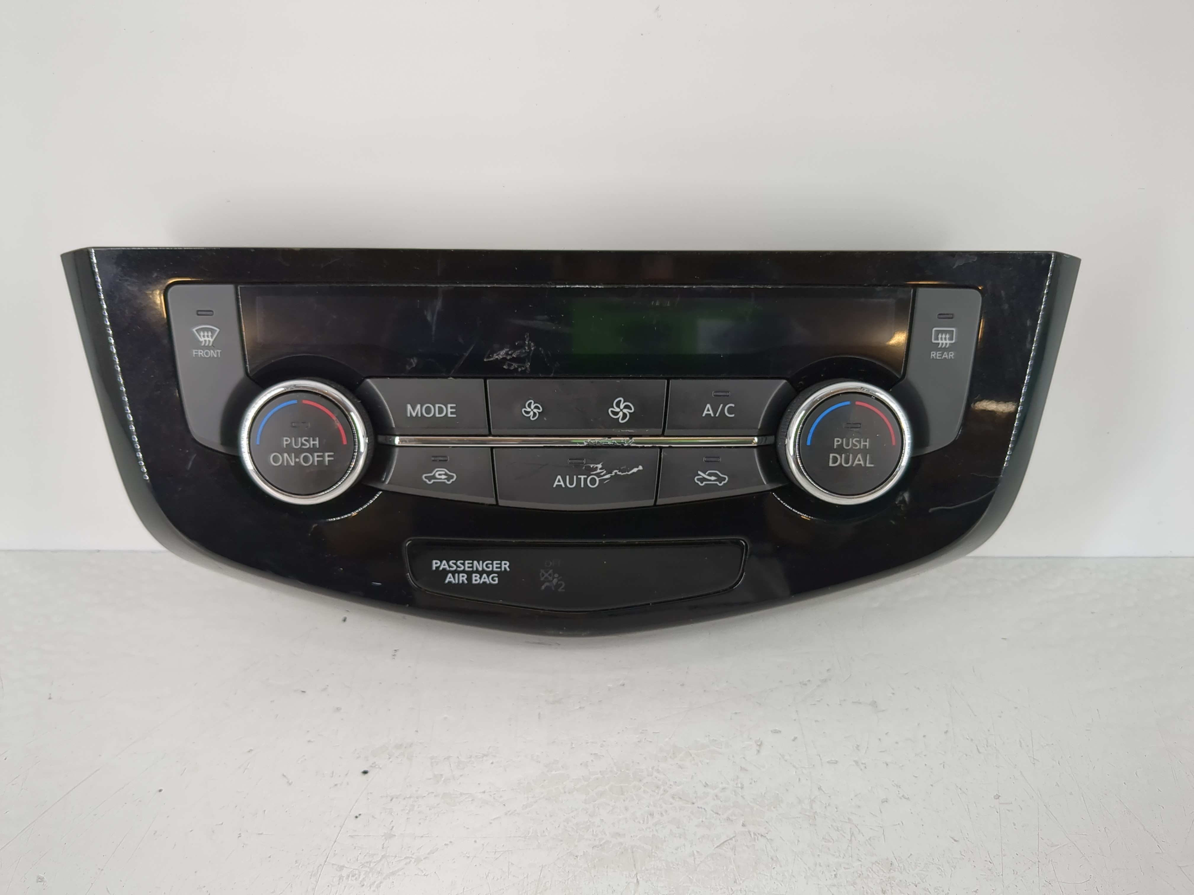 2014-2016 Nissan Rogue Ac Heater Climate Control 27500 4ba0a 1102424 - Oemusedautoparts1.com