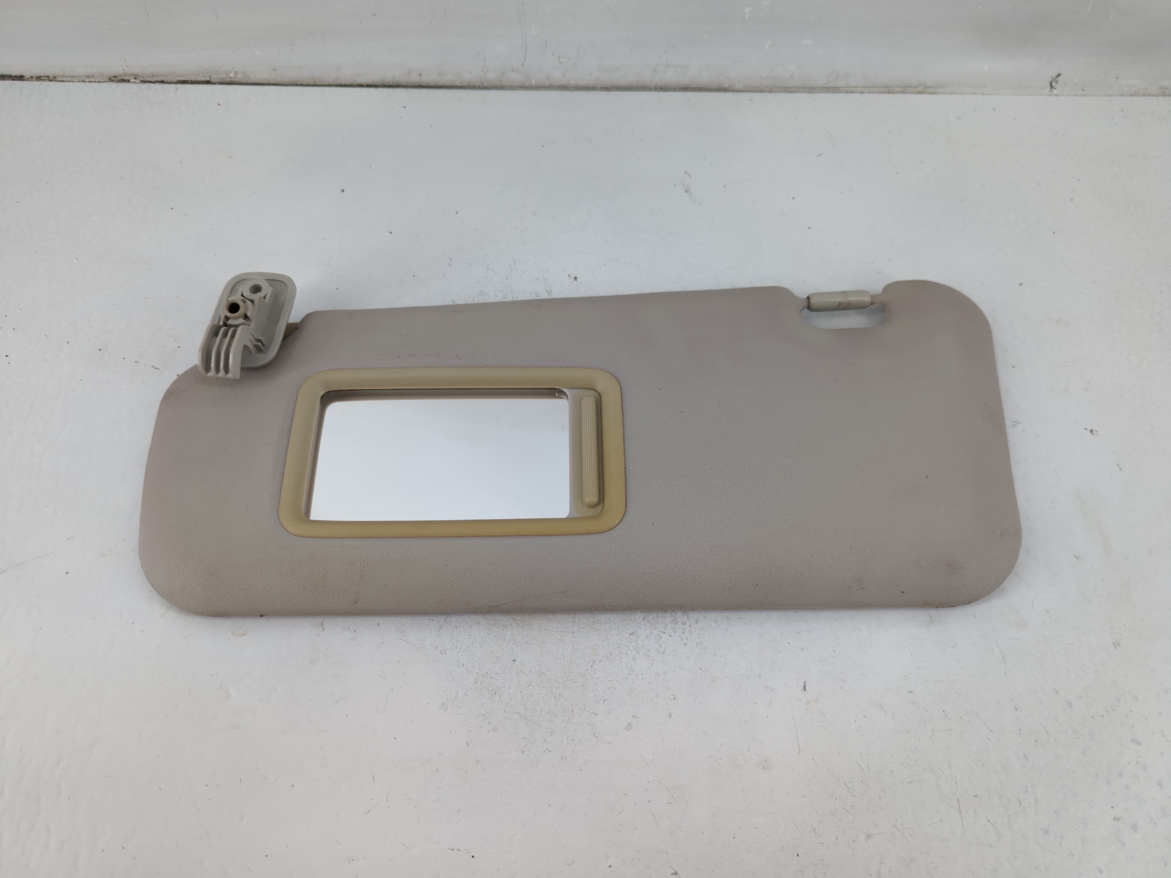 Picture of 2010-2013 Mazda 3 Driver Sun Visor Mirror Left Sunvisor Light Beige 1102433