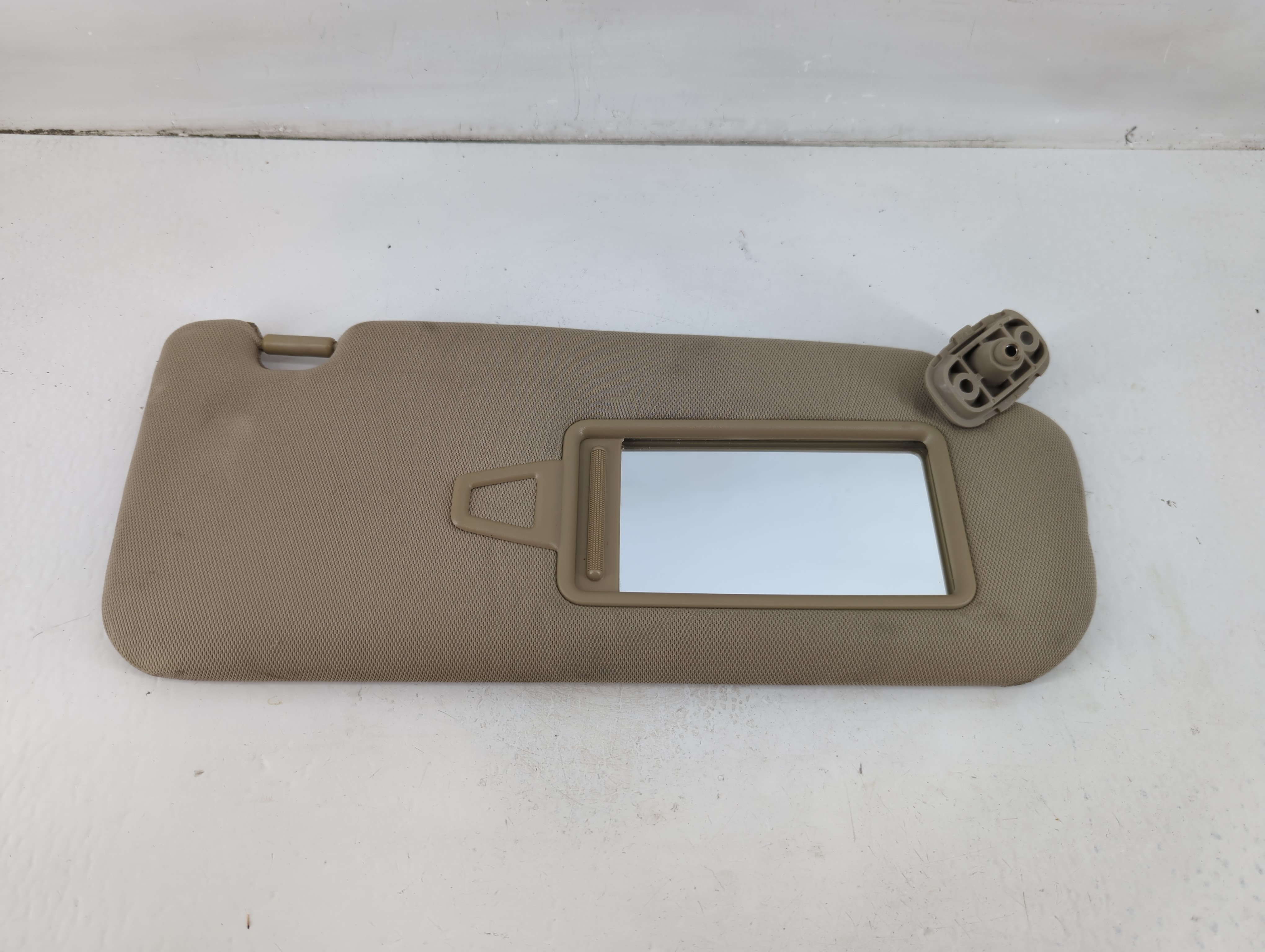 2011-2015 Kia Sorento Passenger Sun Visor Mirror Right Sunvisor Beige 1102449 - Oemusedautoparts1.com