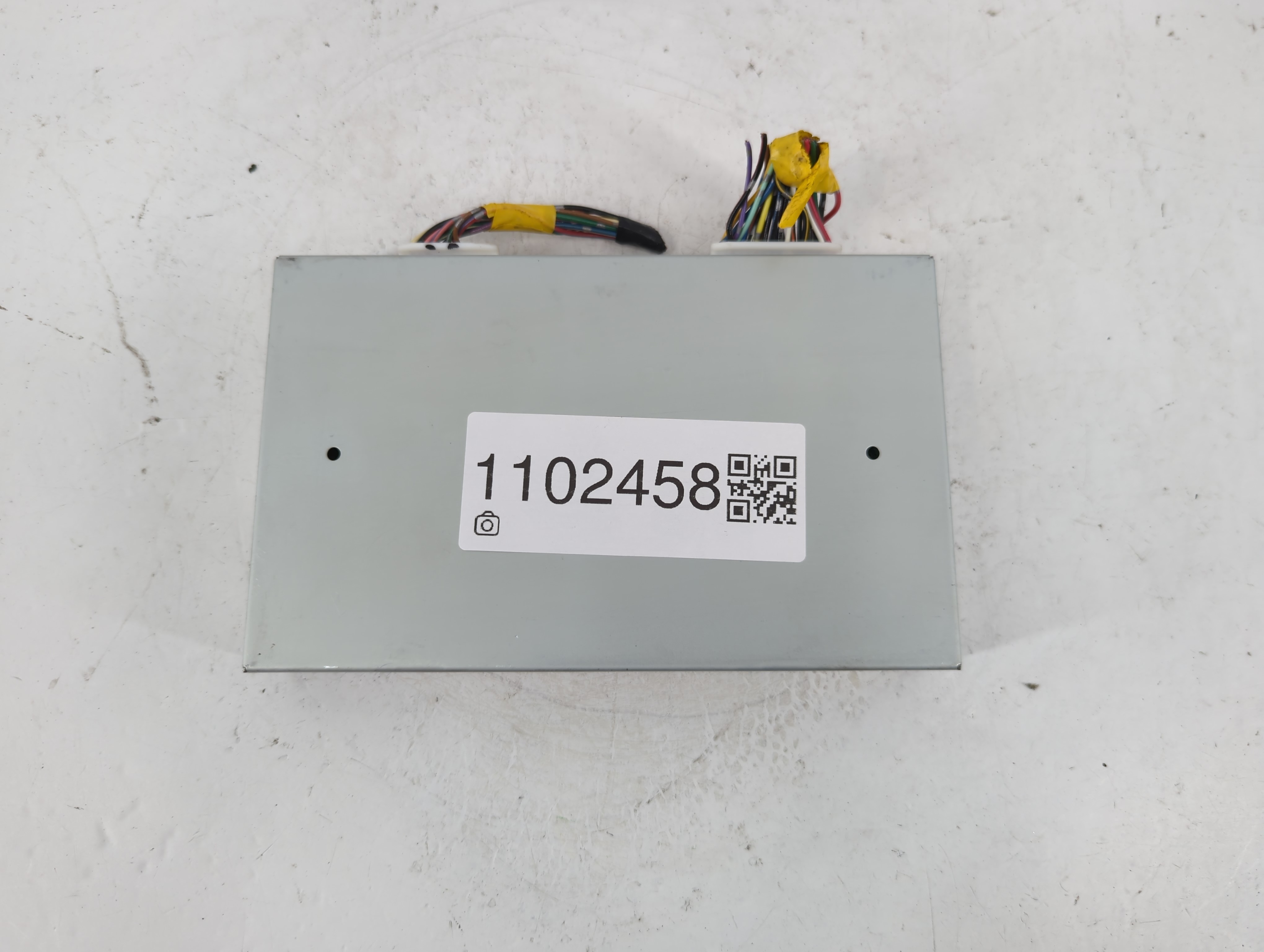 Picture of 2004-2007 Infiniti Qx56 Audio Control Module 28330 7y000 1102458