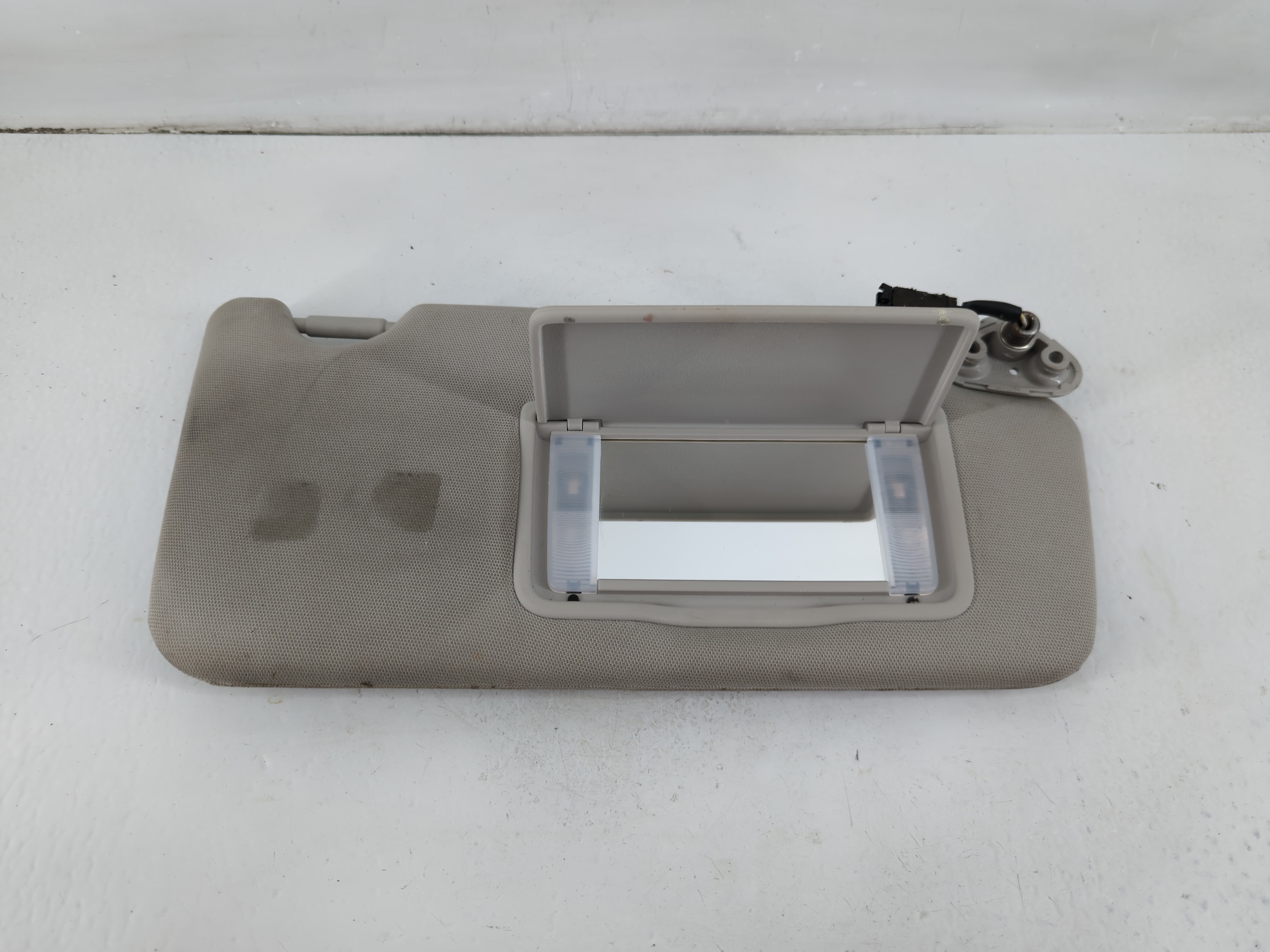 Picture of 2010-2014 Subaru Legacy Passenger Sun Visor Mirror Right Sunvisor Grey 1102474