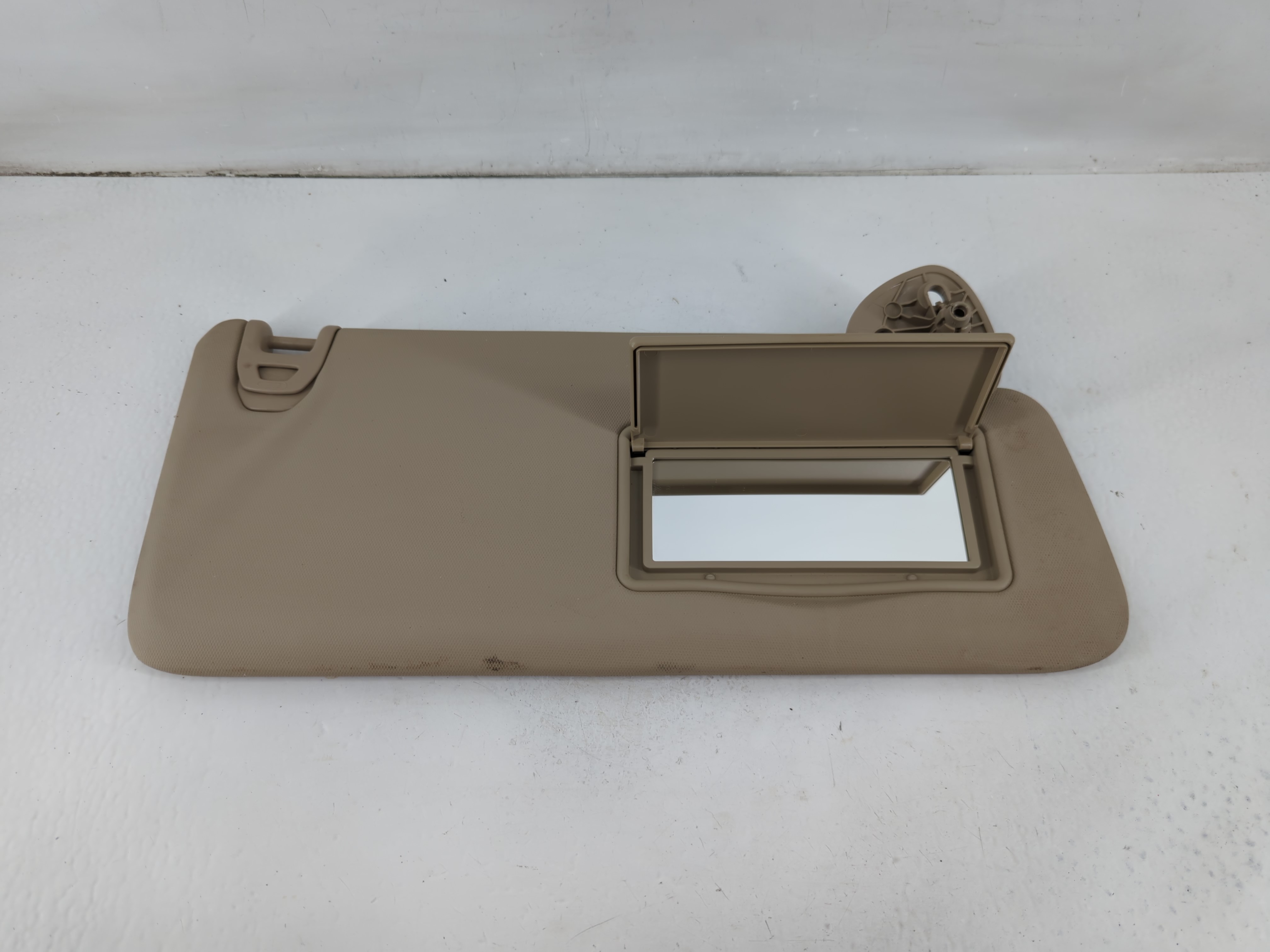 Picture of Dodge Ram 2500 Passenger Sun Visor Mirror Right Sunvisor Beige 1102477
