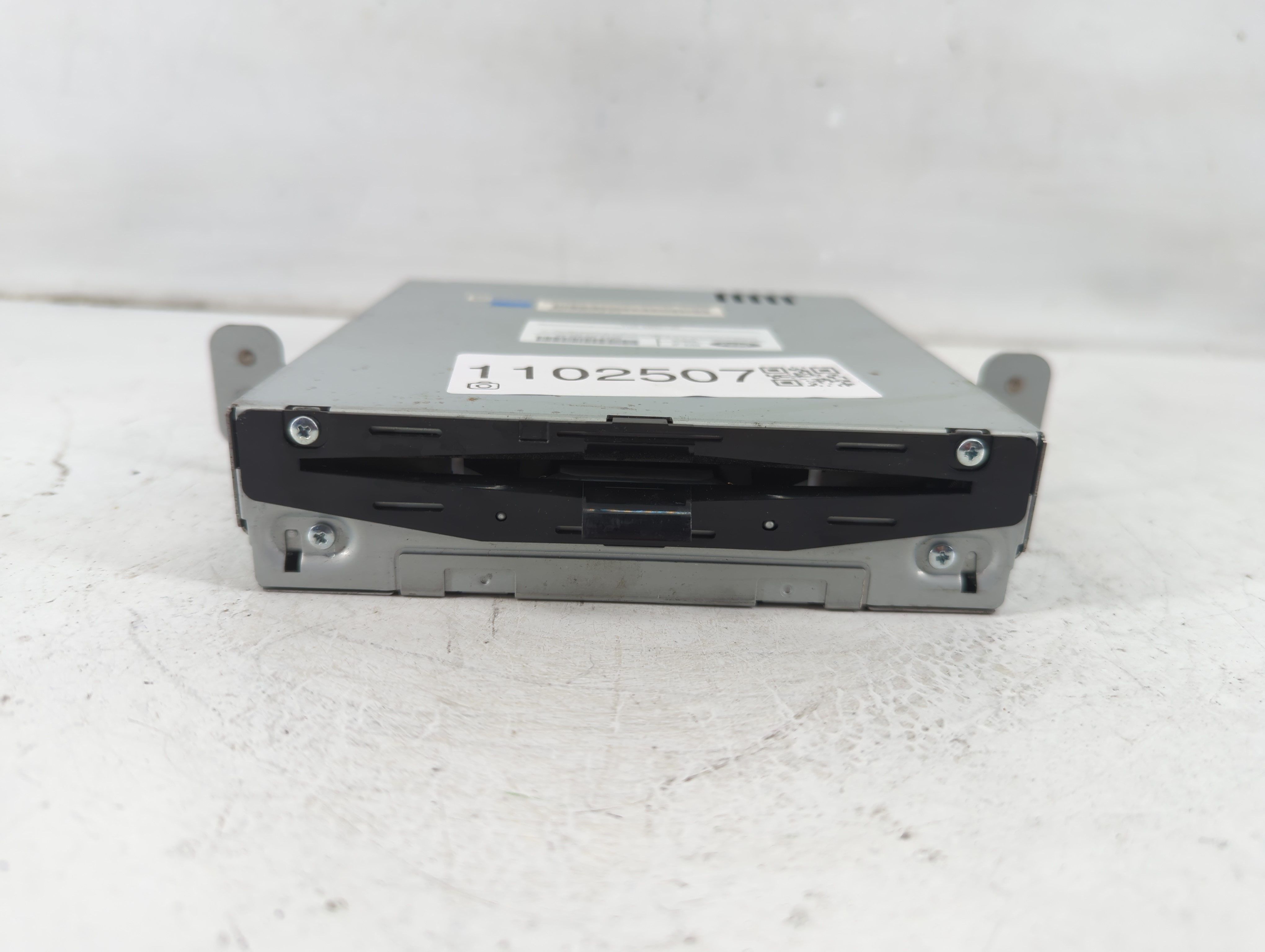 2013-2014 Lincoln Mkz Am Fm Cd Player Radio Receiver 1102507 - Oemusedautoparts1.com