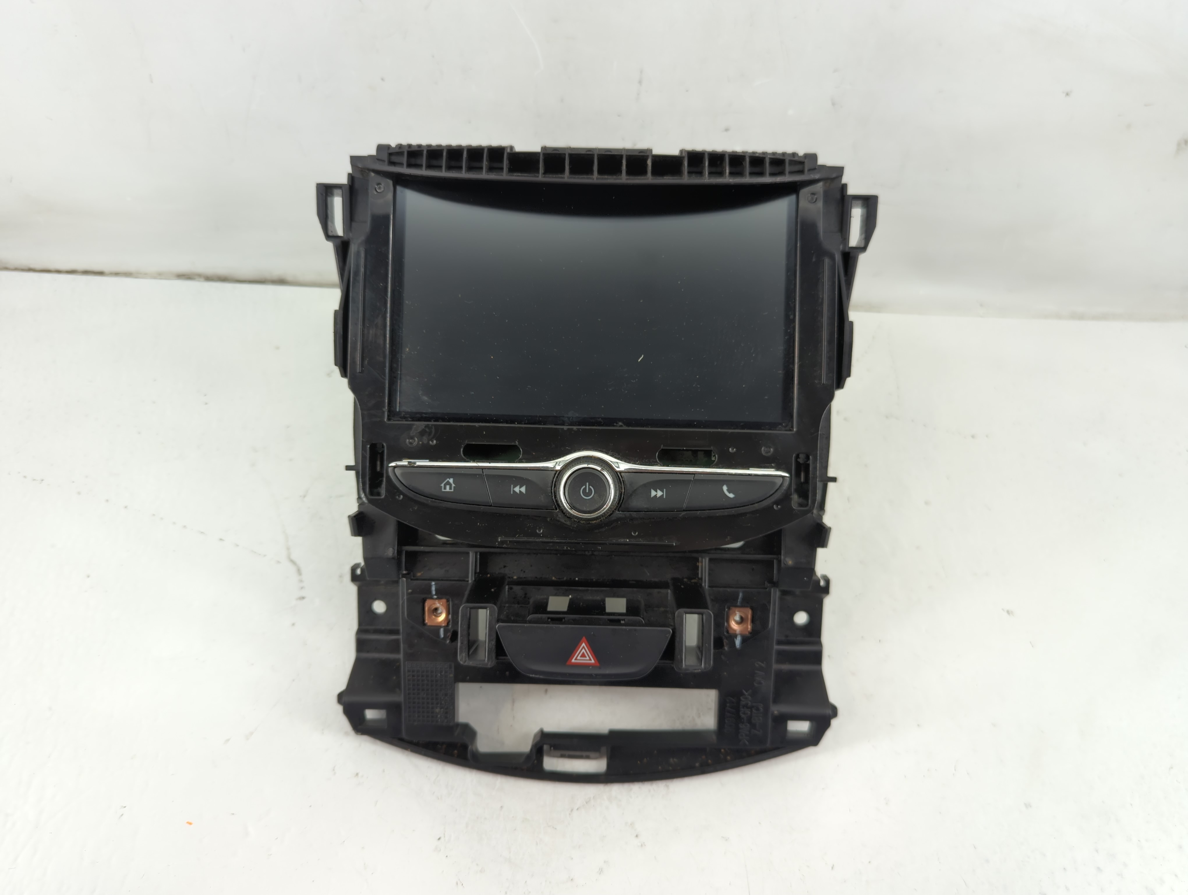 2017-2018 Chevrolet Cruze Am Fm Cd Player Radio Receiver 1102508 - Oemusedautoparts1.com