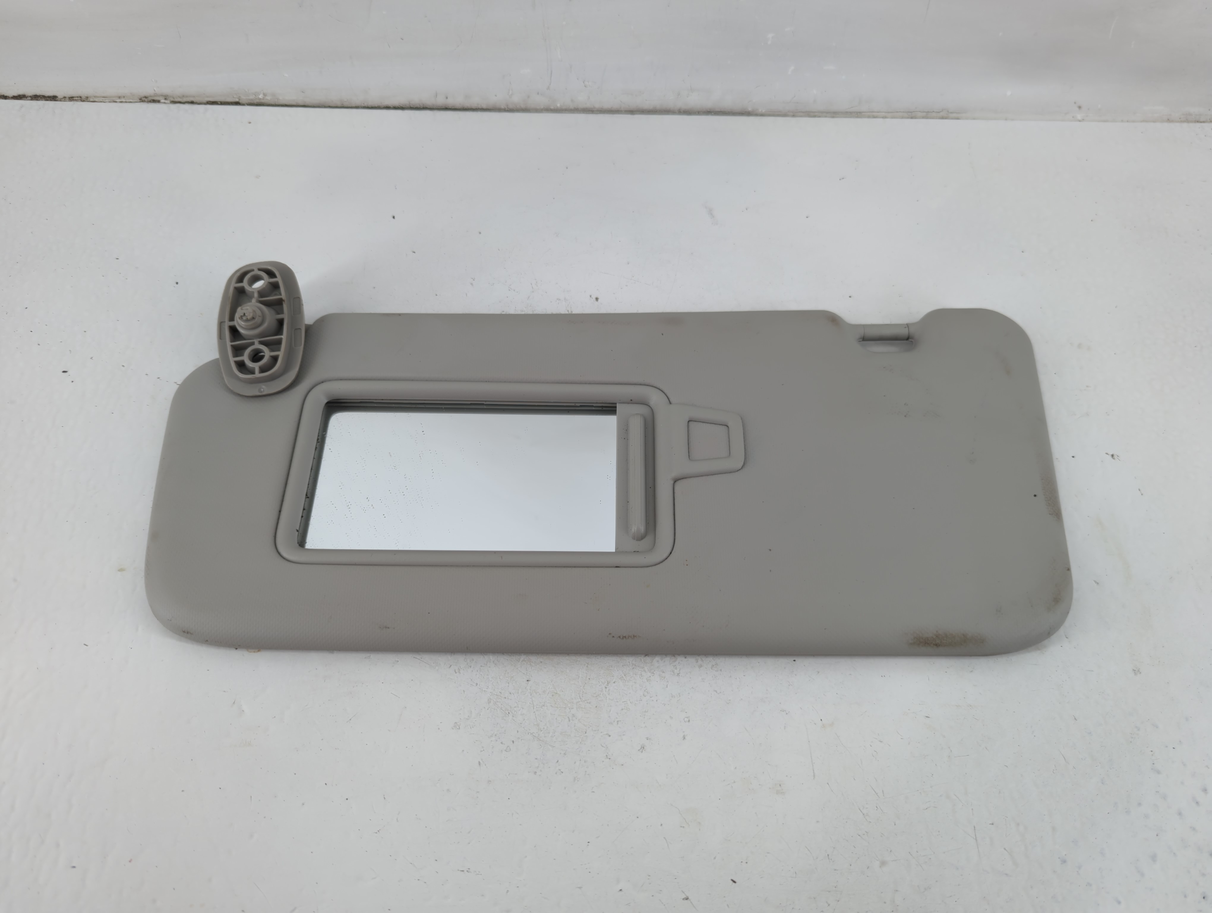 Picture of 2021-2022 Kia Seltos Driver Sun Visor Mirror Left Sunvisor Light Gray 1102534