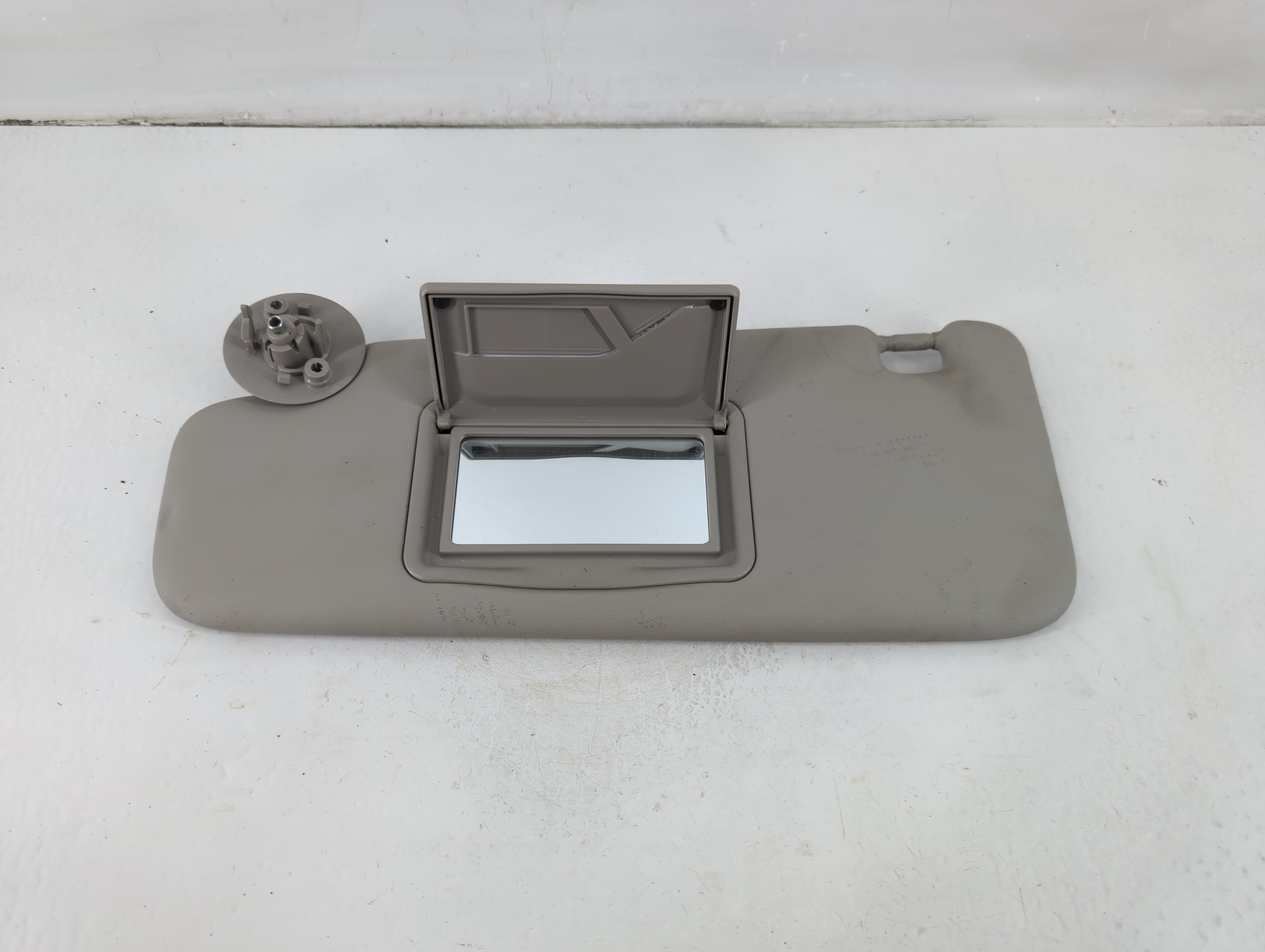 Picture of 2012-2019 Chevrolet Sonic Driver Sun Visor Mirror Left Sunvisor Grey 1102545
