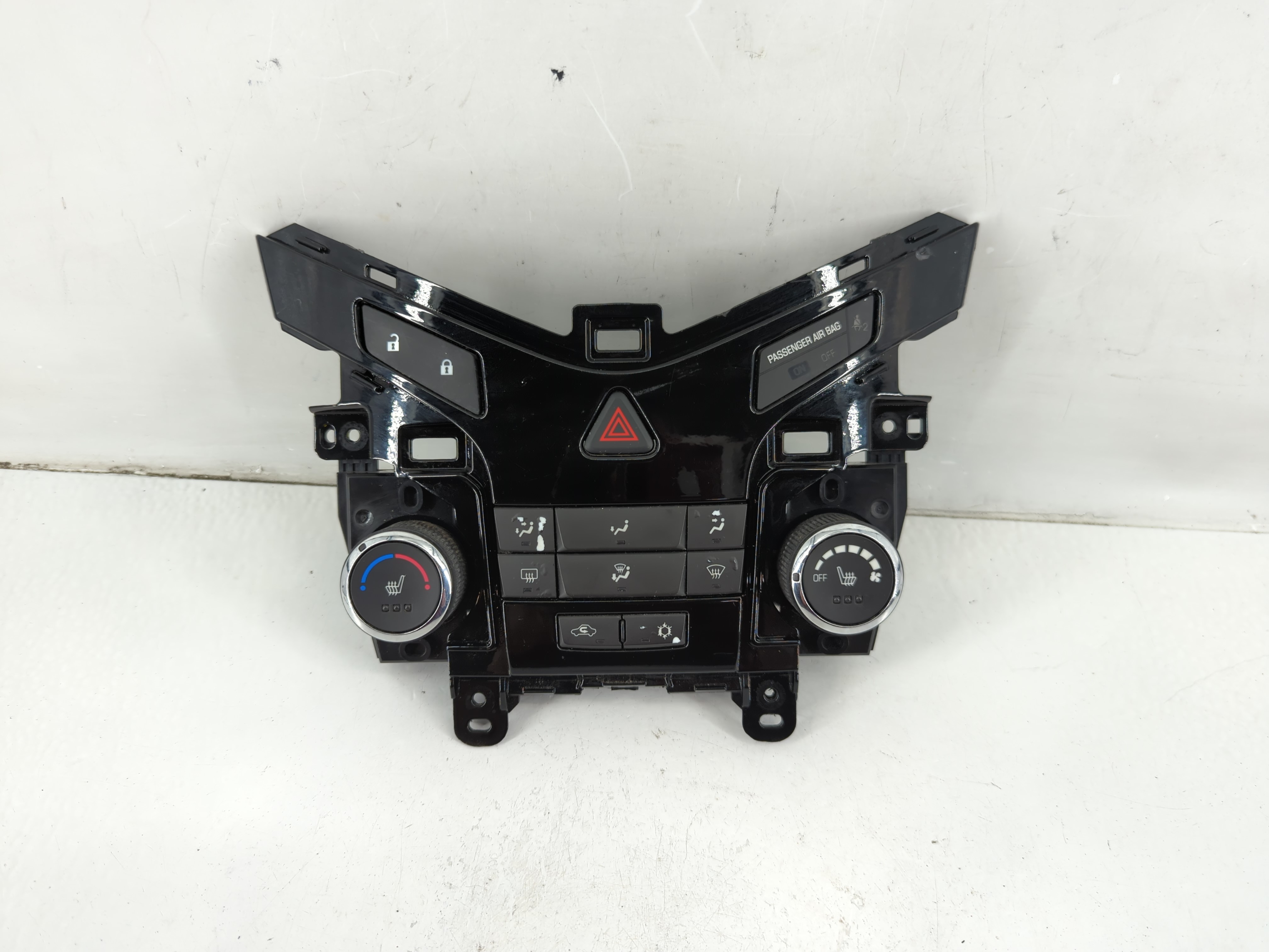 Picture of 2012-2016 Chevrolet Cruze Ac Heater Climate Control 95146208 1102574
