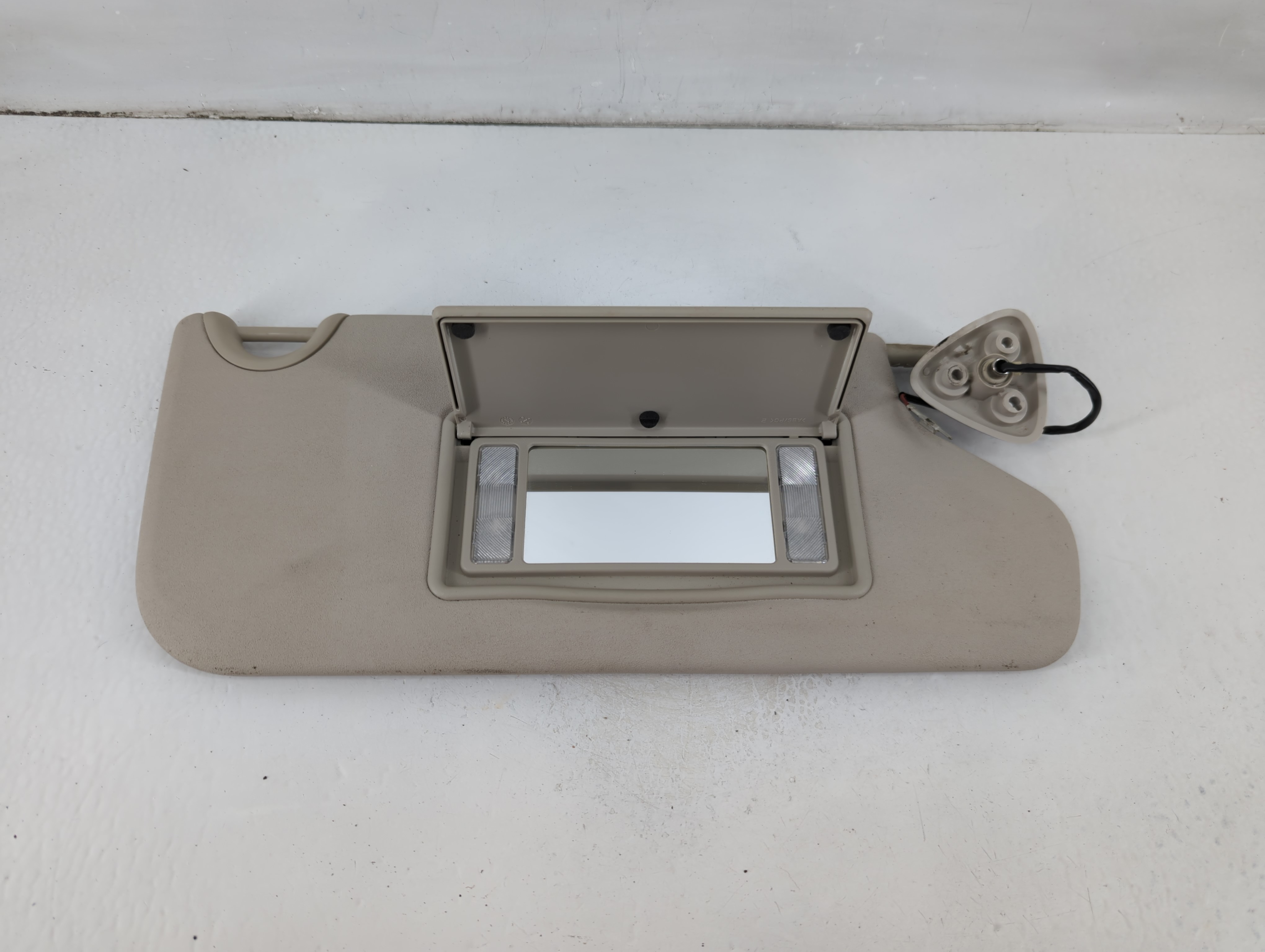 Picture of 2011-2020 Dodge Journey Passenger Sun Visor Mirror Right Sunvisor 1102581