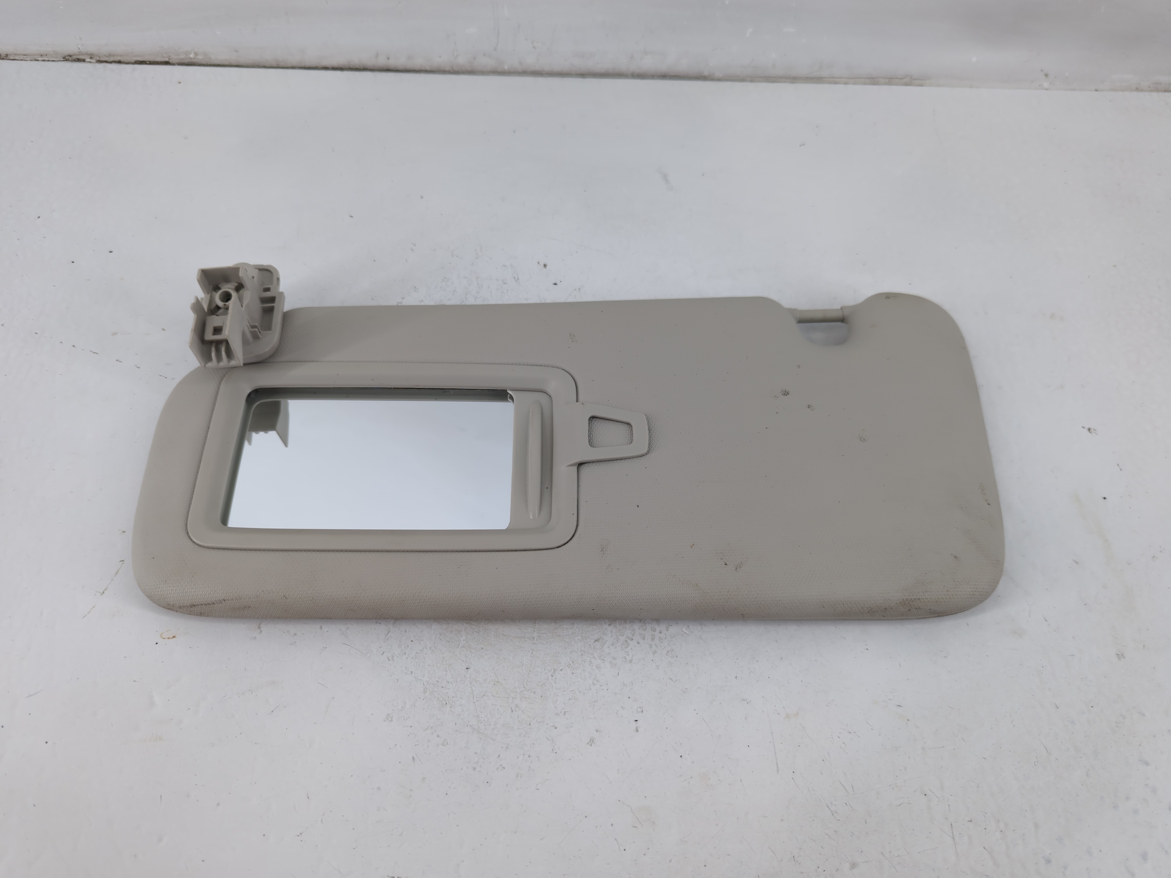 Picture of 2019-2022 Mazda 3 Driver Sun Visor Mirror Left Sunvisor Light Gray 1102604