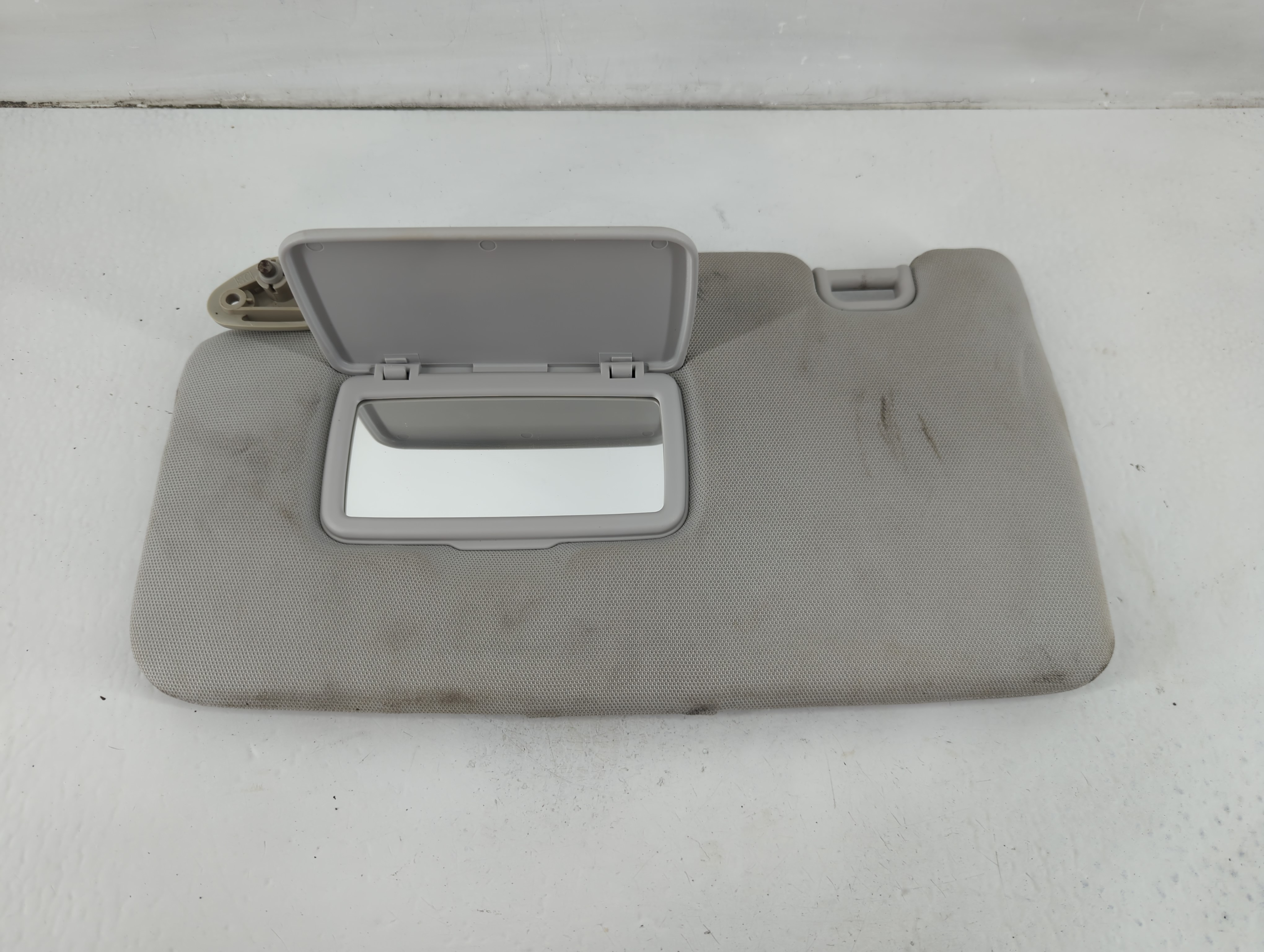 Picture of 2014-2016 Subaru Forester Driver Sun Visor Mirror Left Sunvisor Grey 1102607