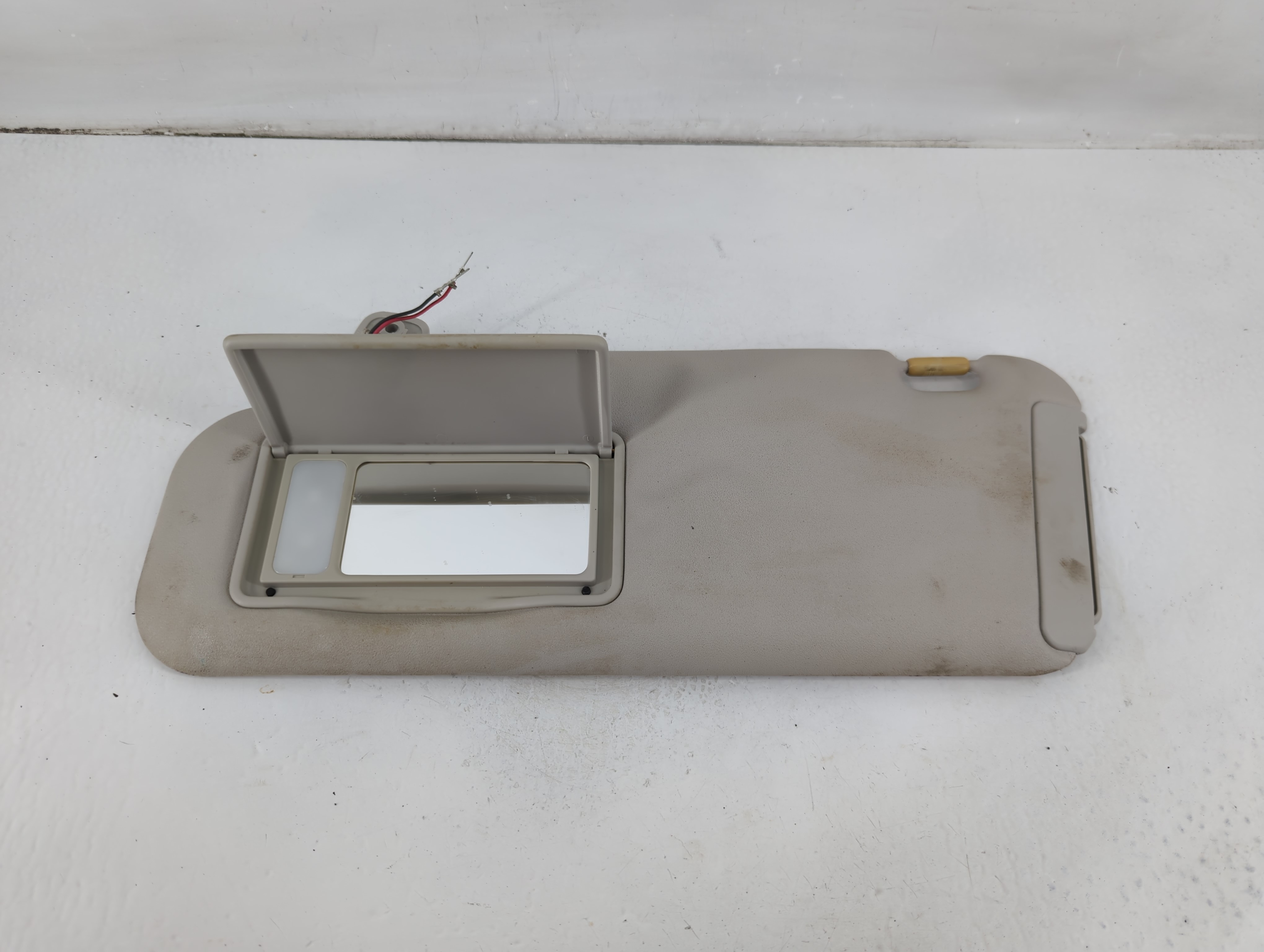 Picture of 2010-2012 Mazda Cx-7 Driver Sun Visor Mirror Left Sunvisor Grey 1102620