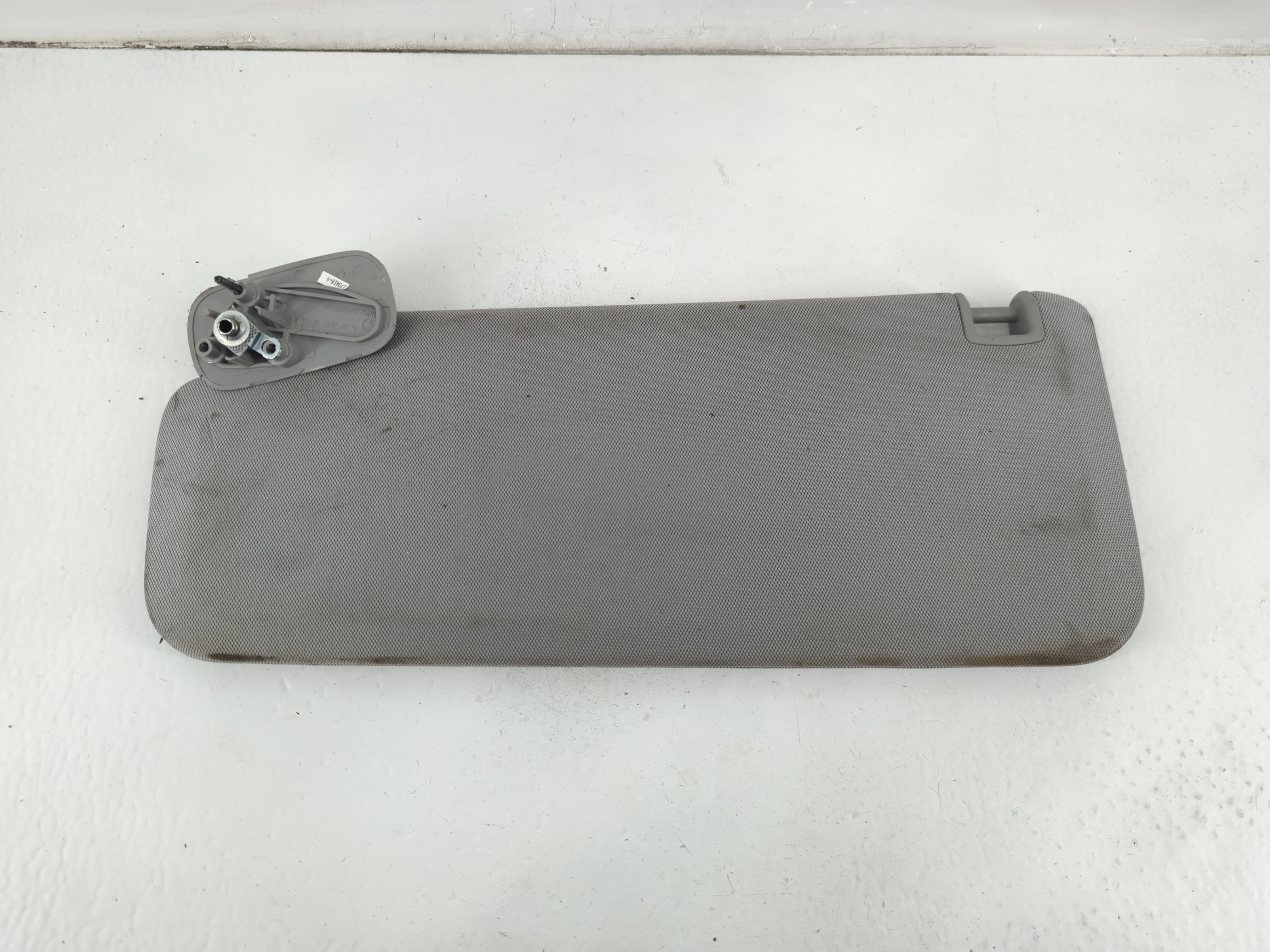 Picture of 2014-2019 Chevrolet Silverado 1500 Driver Sun Visor Mirror Left Sunvisor 1102627