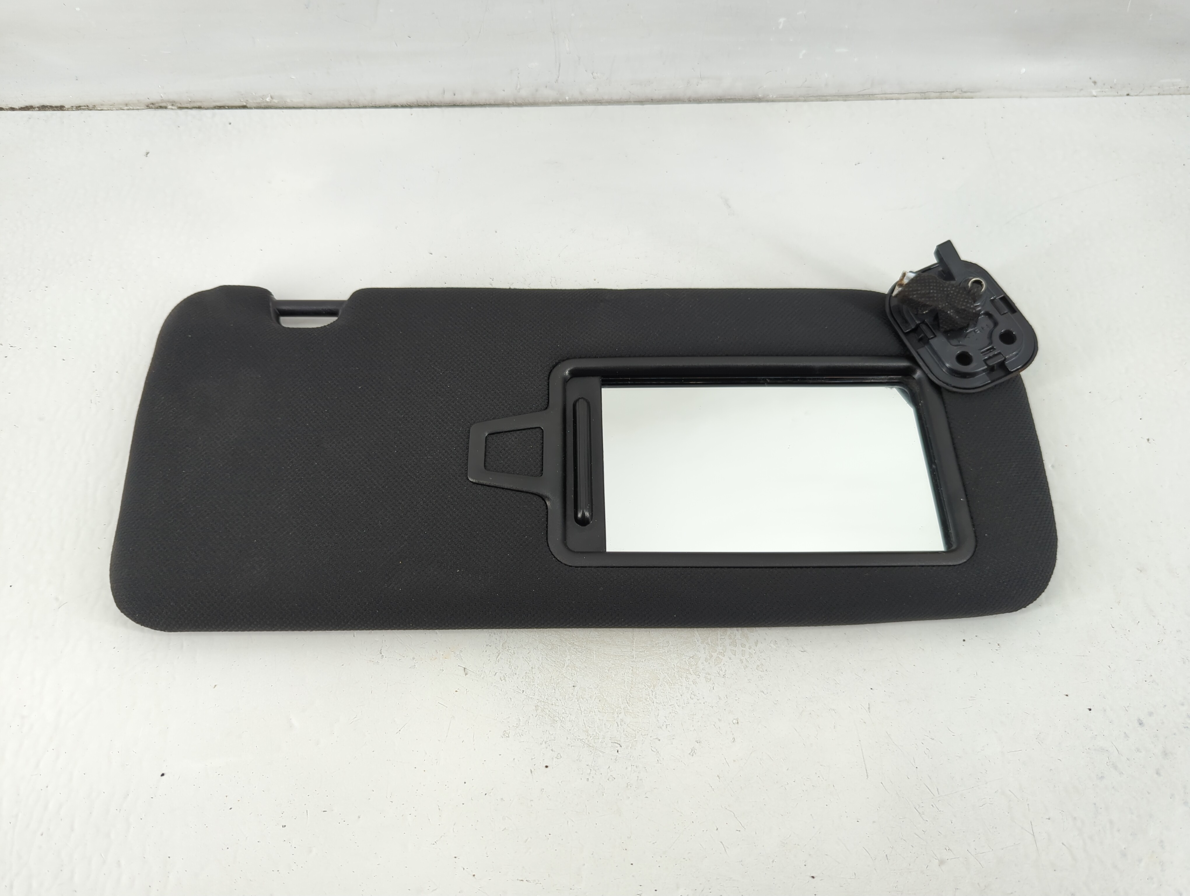 2019-2021 Genesis G70 Passenger Sun Visor Mirror Right Sunvisor Black 1102673 - Oemusedautoparts1.com