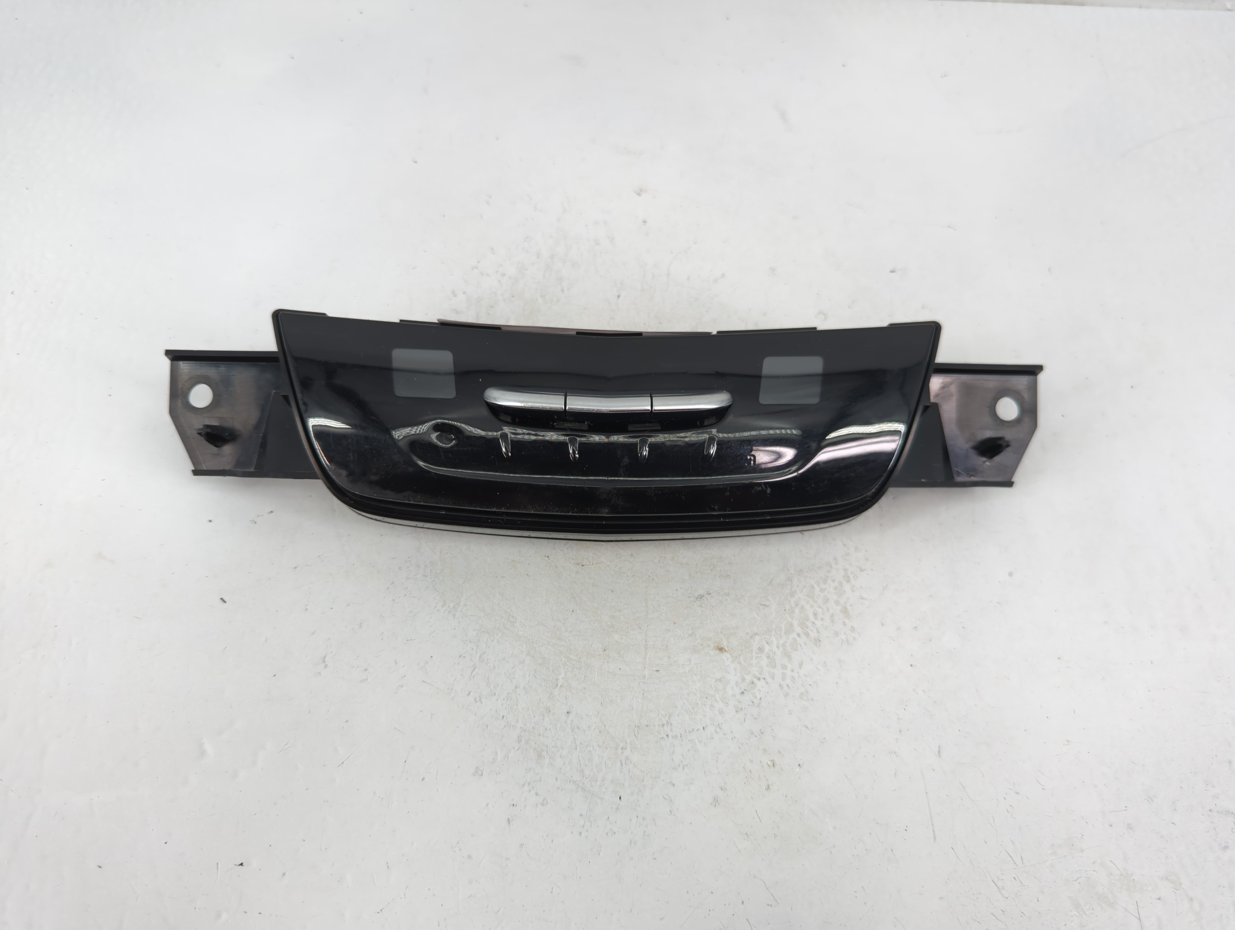 Picture of 2017-2020 Cadillac Xt5 Ac Heater Climate Control 84295779 1102716