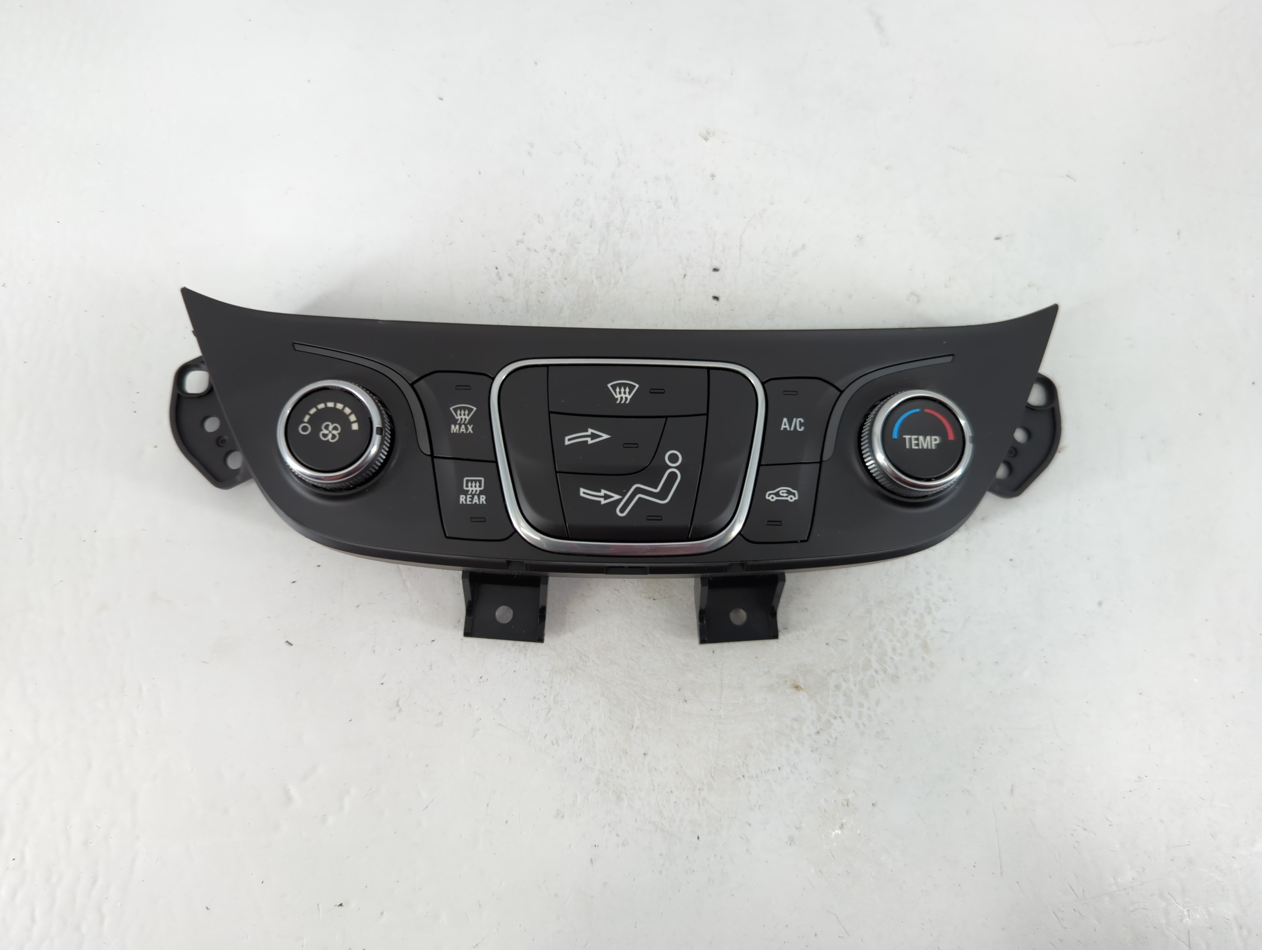 Picture of 2019-2021 Chevrolet Equinox Ac Heater Climate Control 84422503 1102753