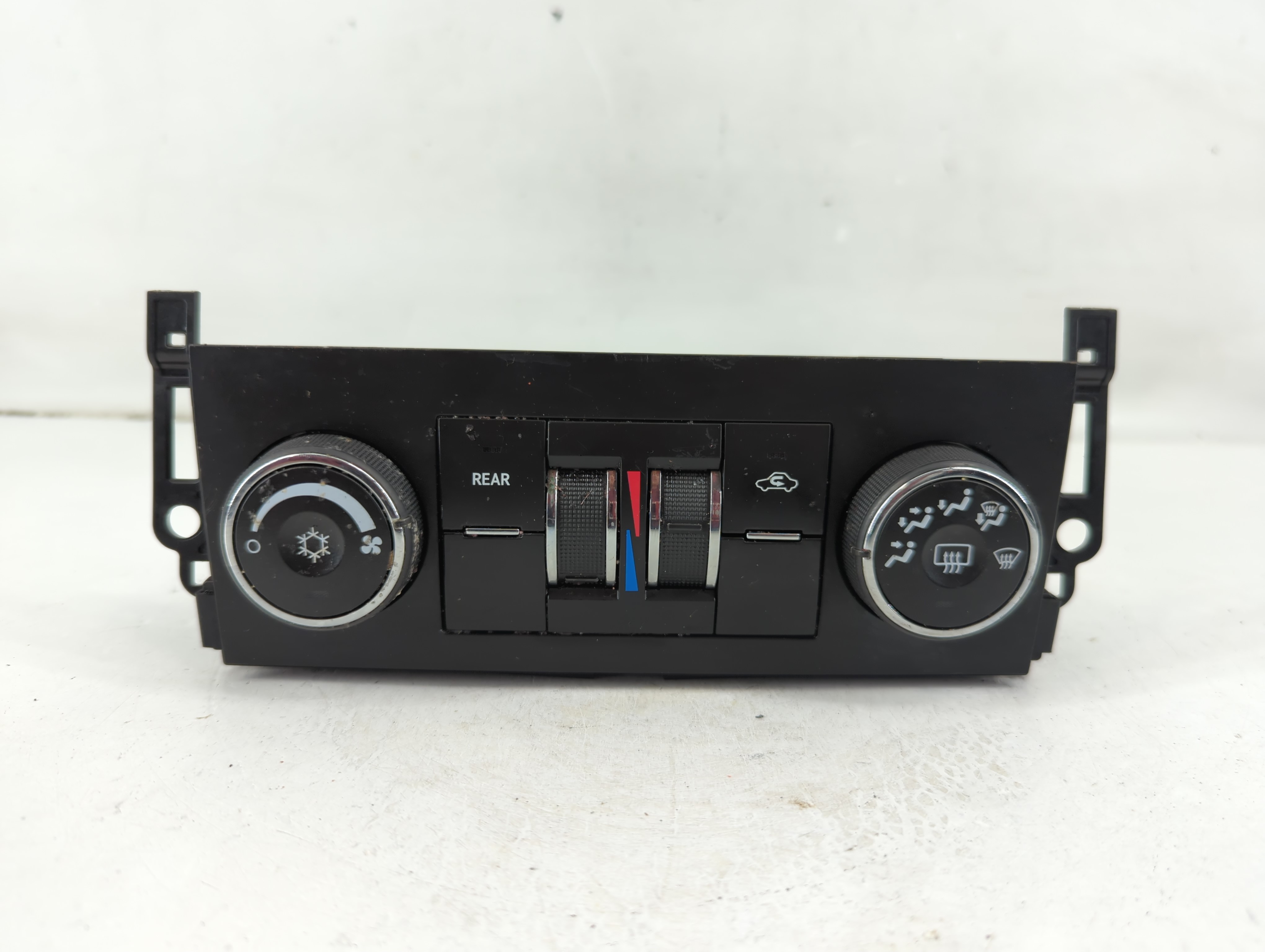 Picture of 2012-2014 Gmc Yukon Xl 1500 Ac Heater Climate Control 22879021 1102763