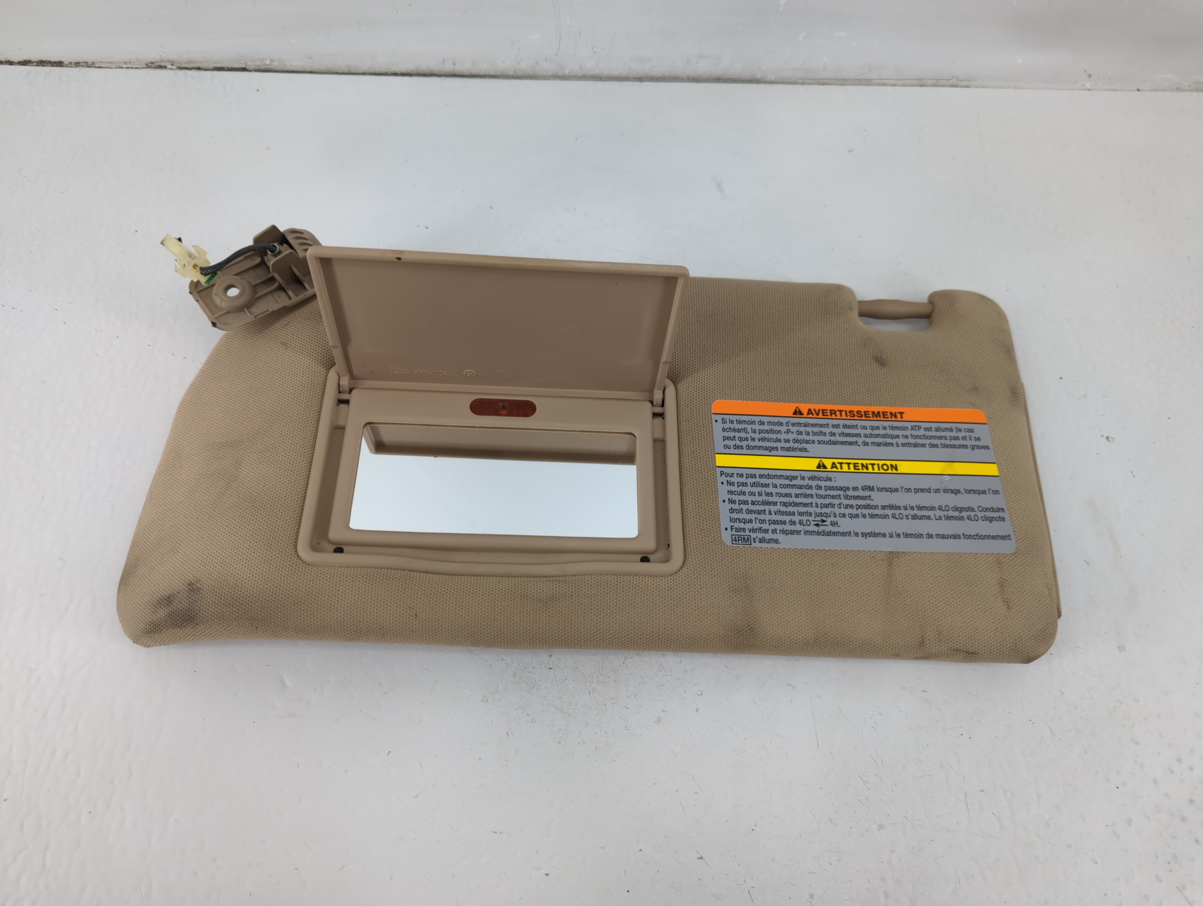 Picture of 2005-2012 Nissan Pathfinder Driver Sun Visor Mirror Left Sunvisor Tan 1102766