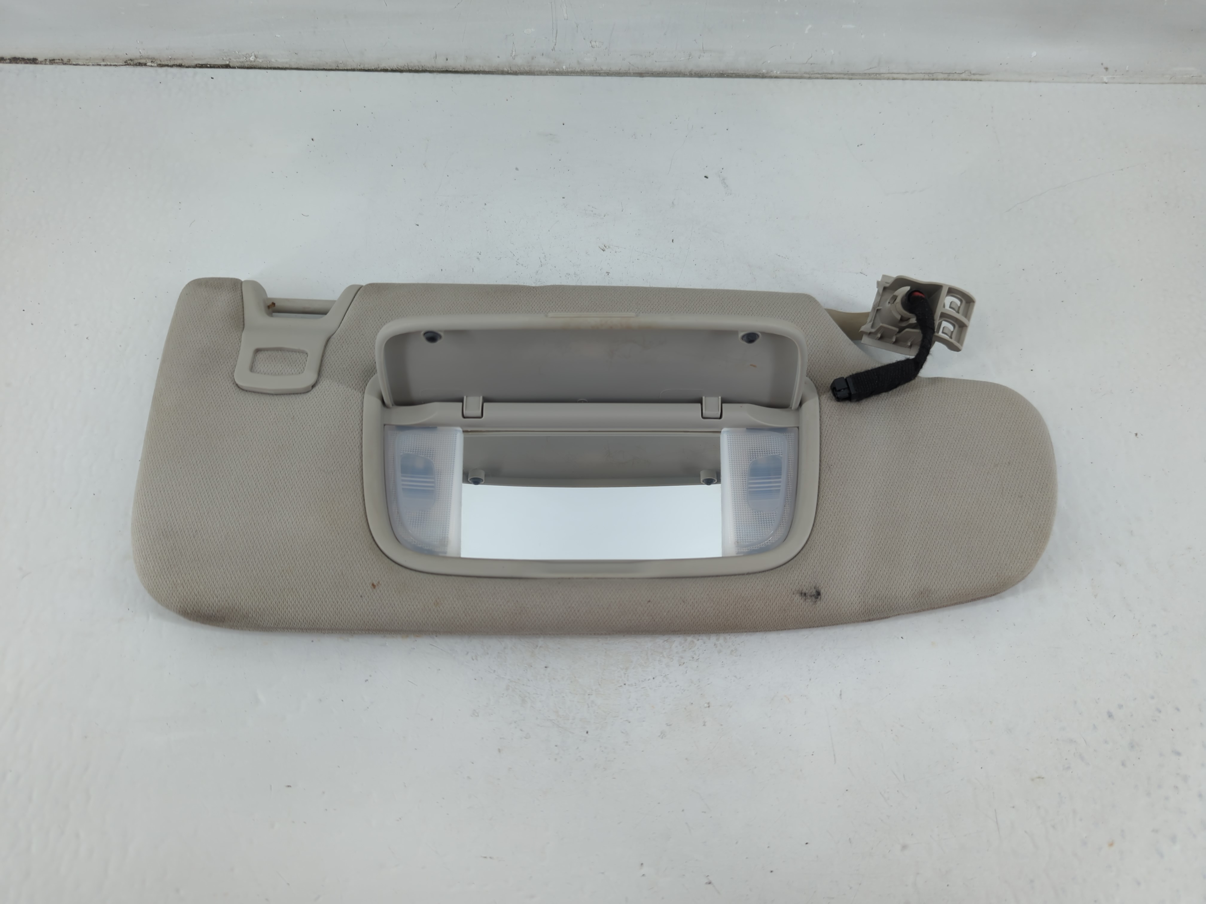 2013-2014 Ford Fusion Passenger Sun Visor Mirror Right Sunvisor Grey 1102782 - Oemusedautoparts1.com
