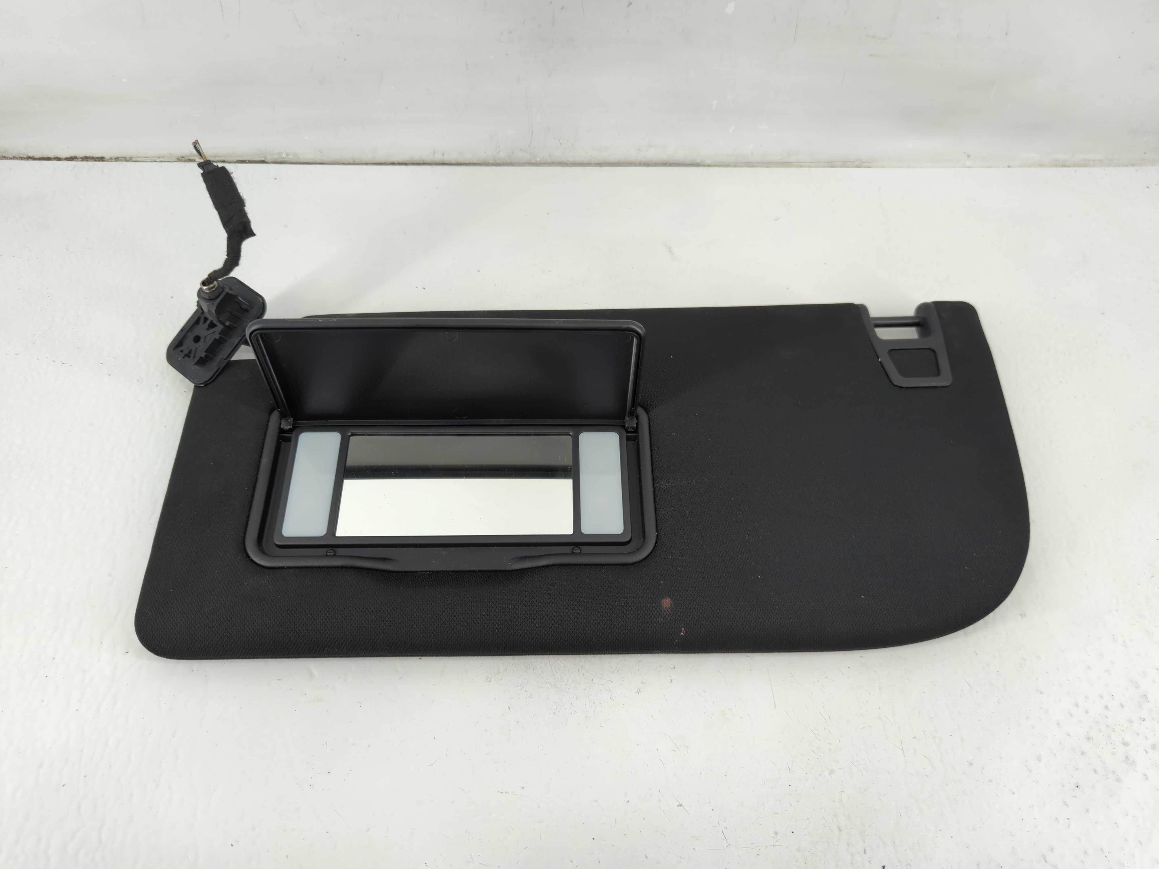 2015-2022 Ford Mustang Driver Sun Visor Mirror Left Sunvisor Black 1102796 - Oemusedautoparts1.com