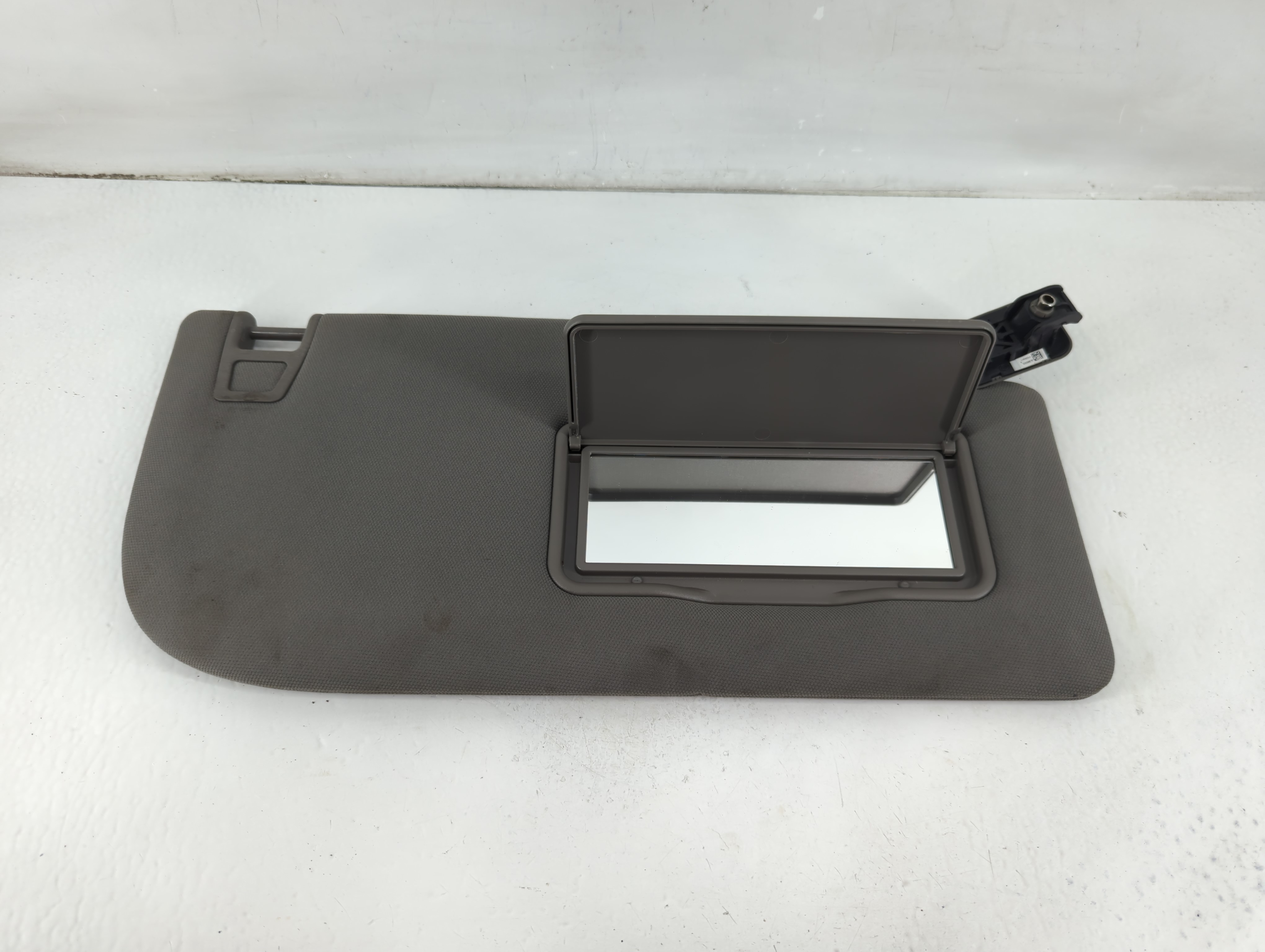 2018-2020 Ford F-150 Passenger Sun Visor Mirror Right Sunvisor Dark Gray 1102802 - Oemusedautoparts1.com