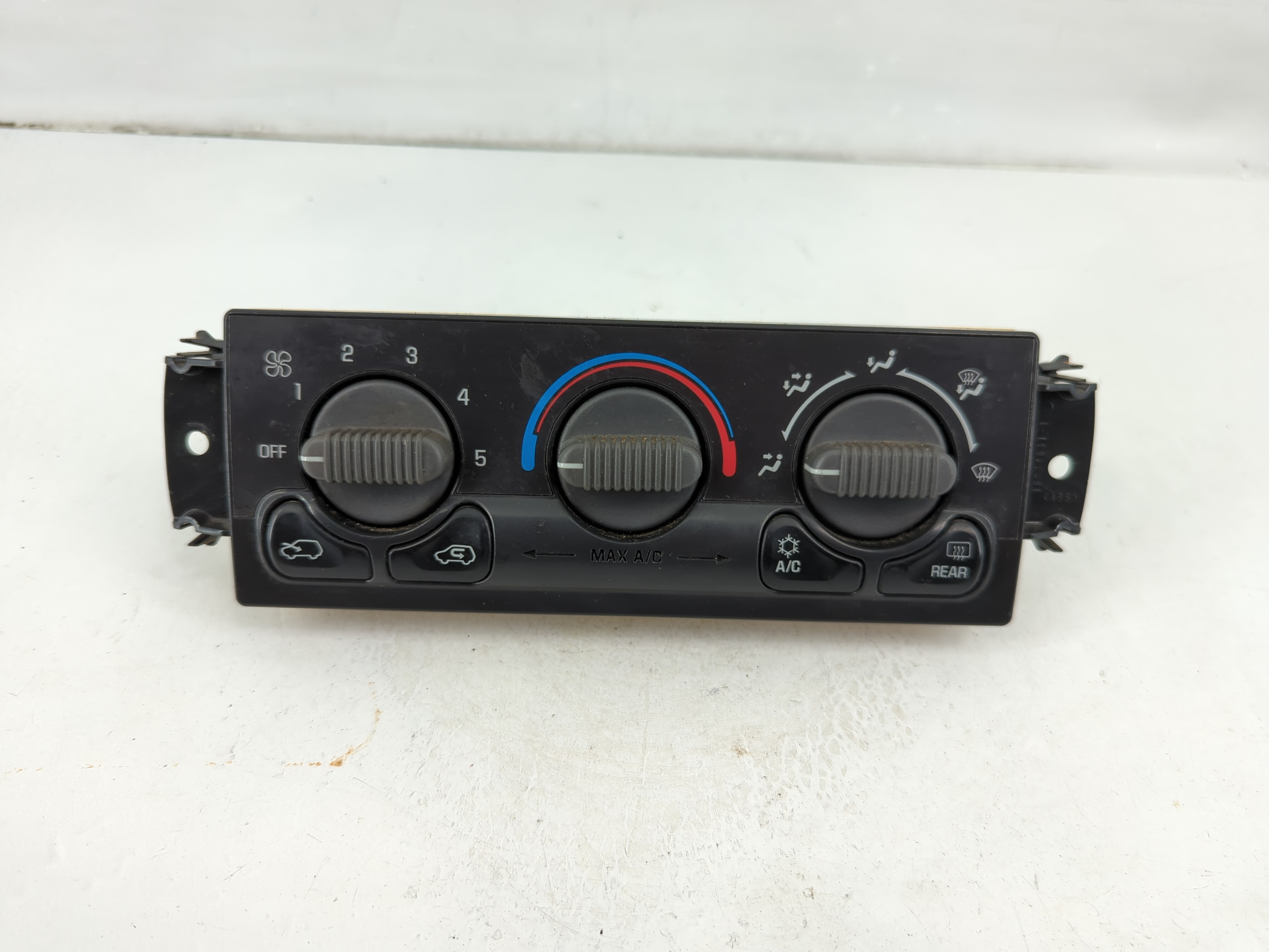 Picture of 2000-2002 Chevrolet Suburban 1500 Ac Heater Climate Control 15054698 1102822