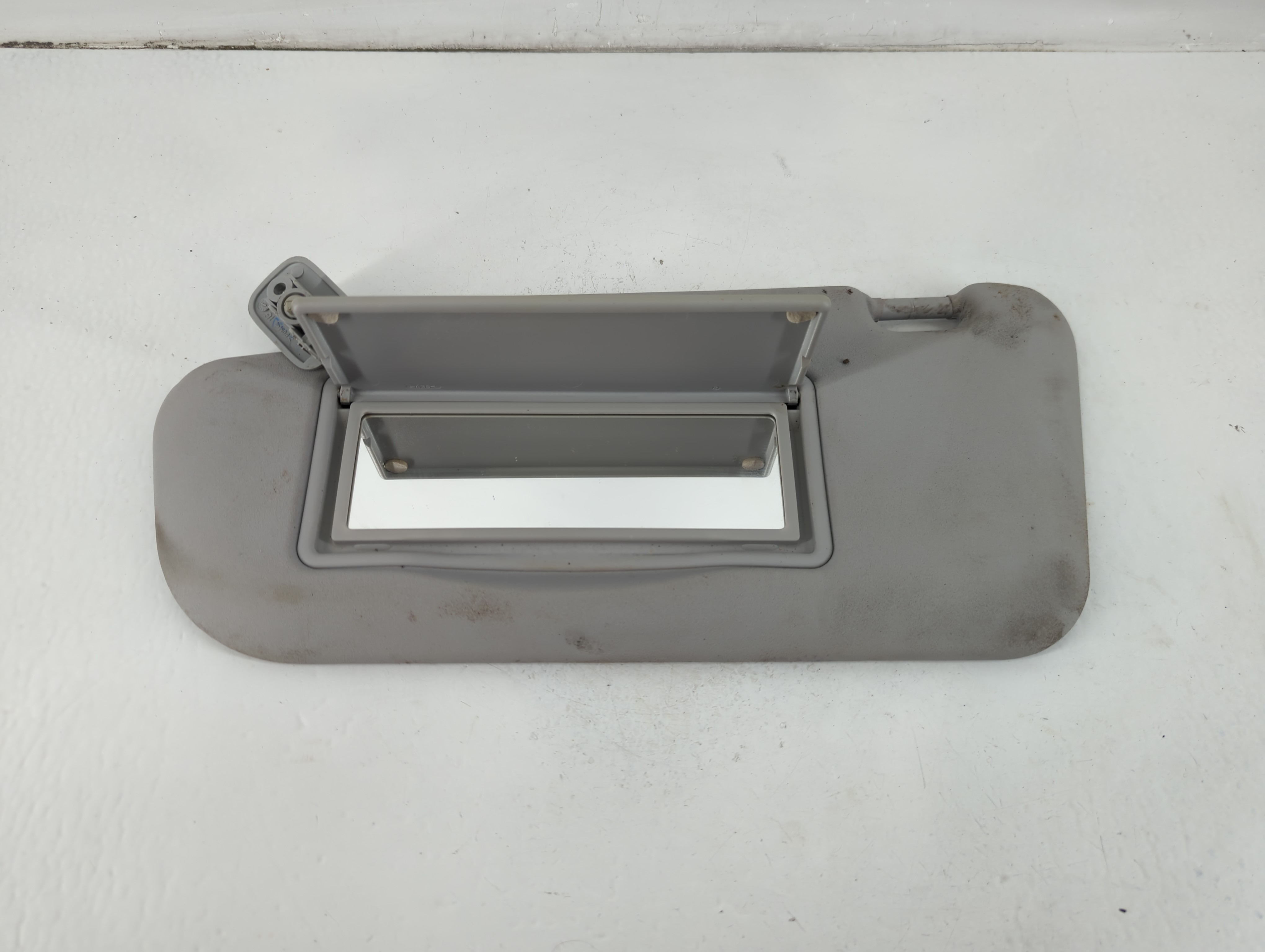Picture of 2007-2009 Mazda 3 Passenger Sun Visor Mirror Right Sunvisor Light Gray 1102828