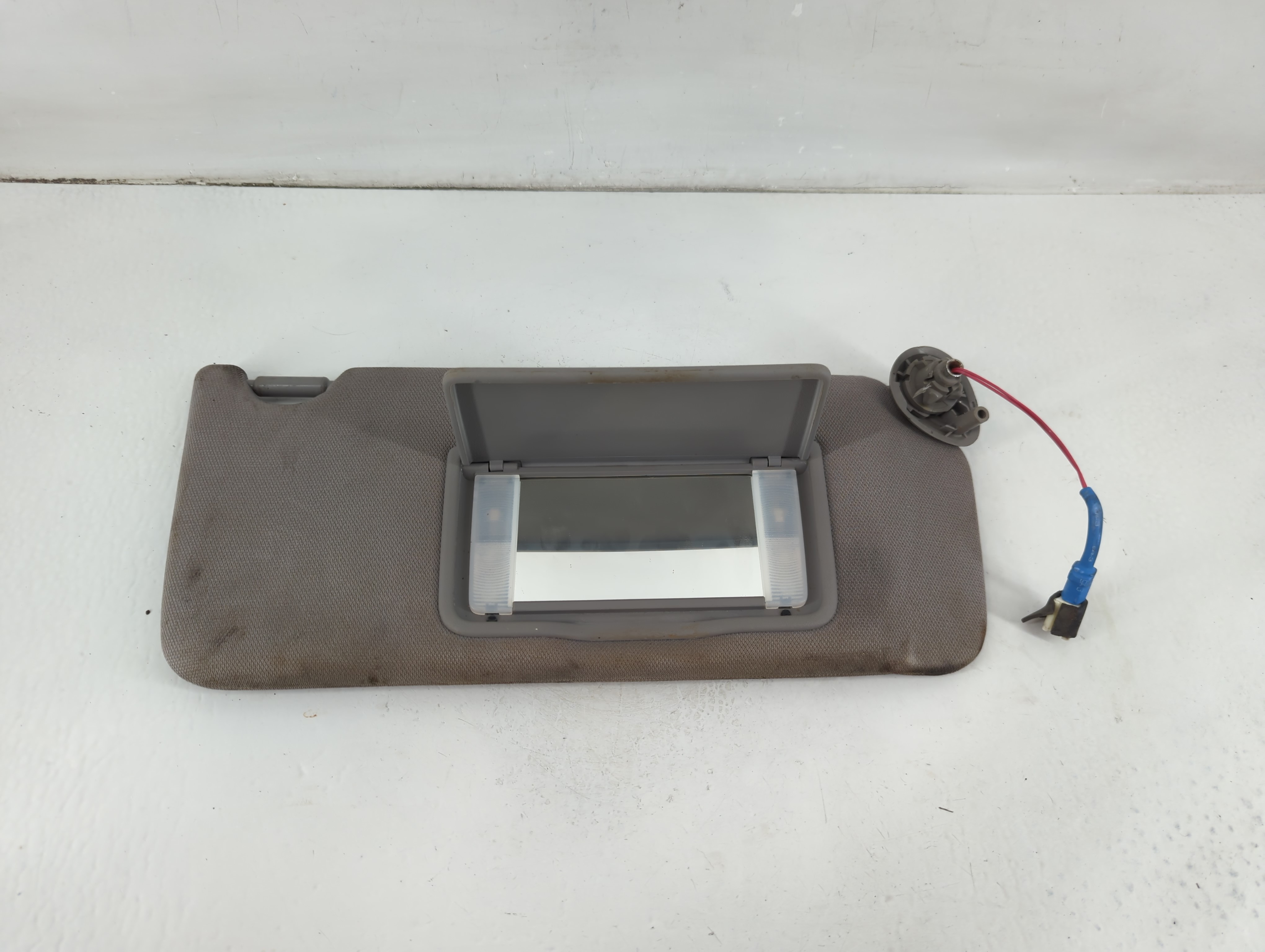 Picture of 2013-2017 Honda Accord Passenger Sun Visor Mirror Right Sunvisor 1102833