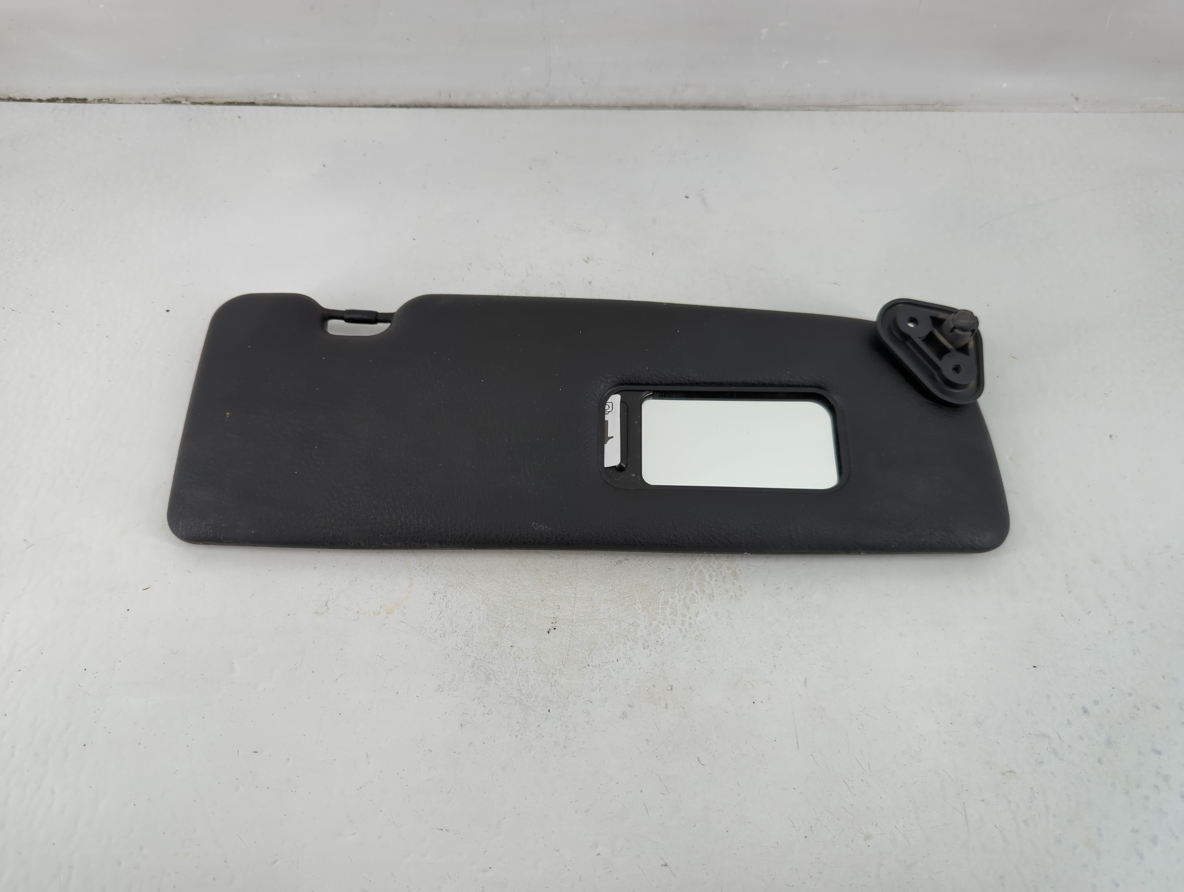 Picture of Bmw 525i Passenger Sun Visor Mirror Right Sunvisor Black 1102841