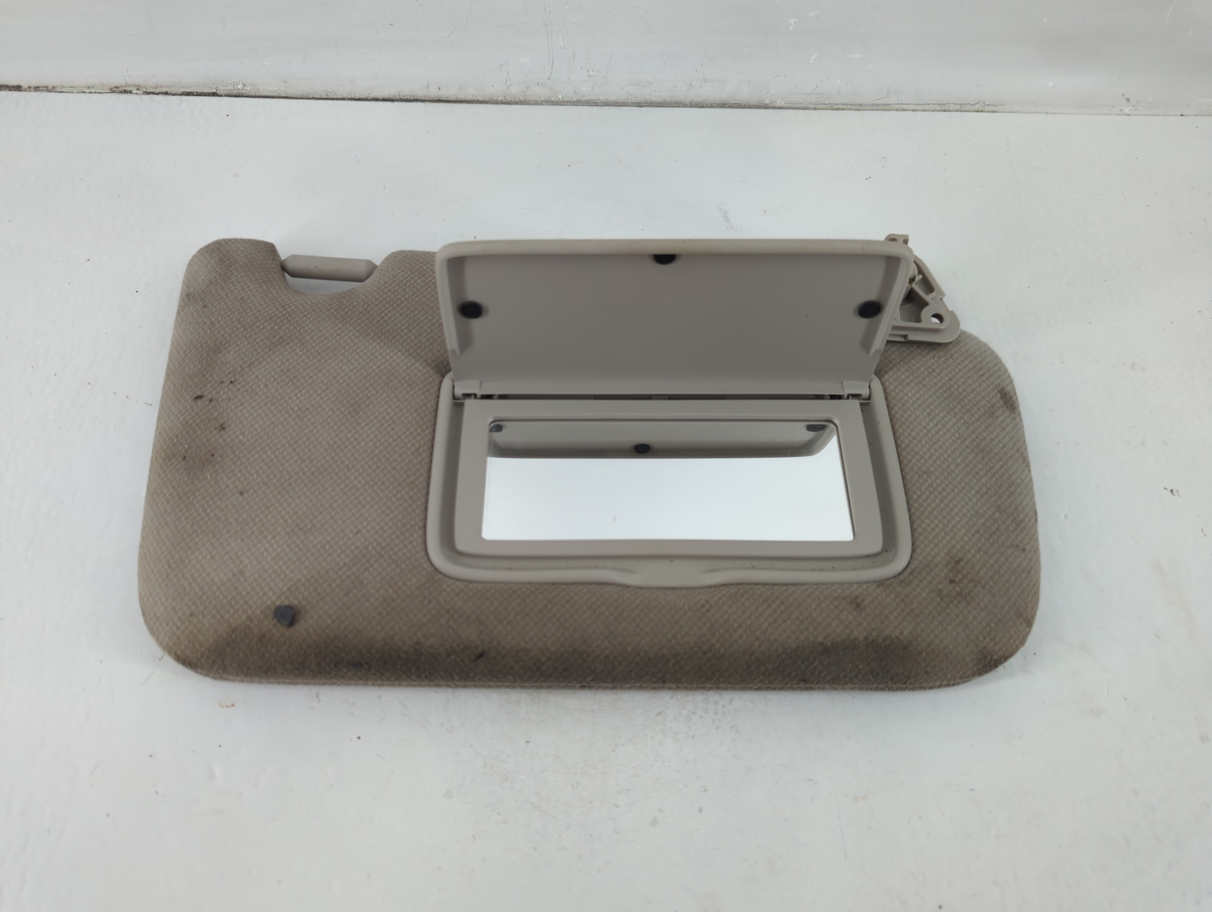 Picture of 2013-2019 Nissan Sentra Passenger Sun Visor Mirror Right Sunvisor Grey 1102855