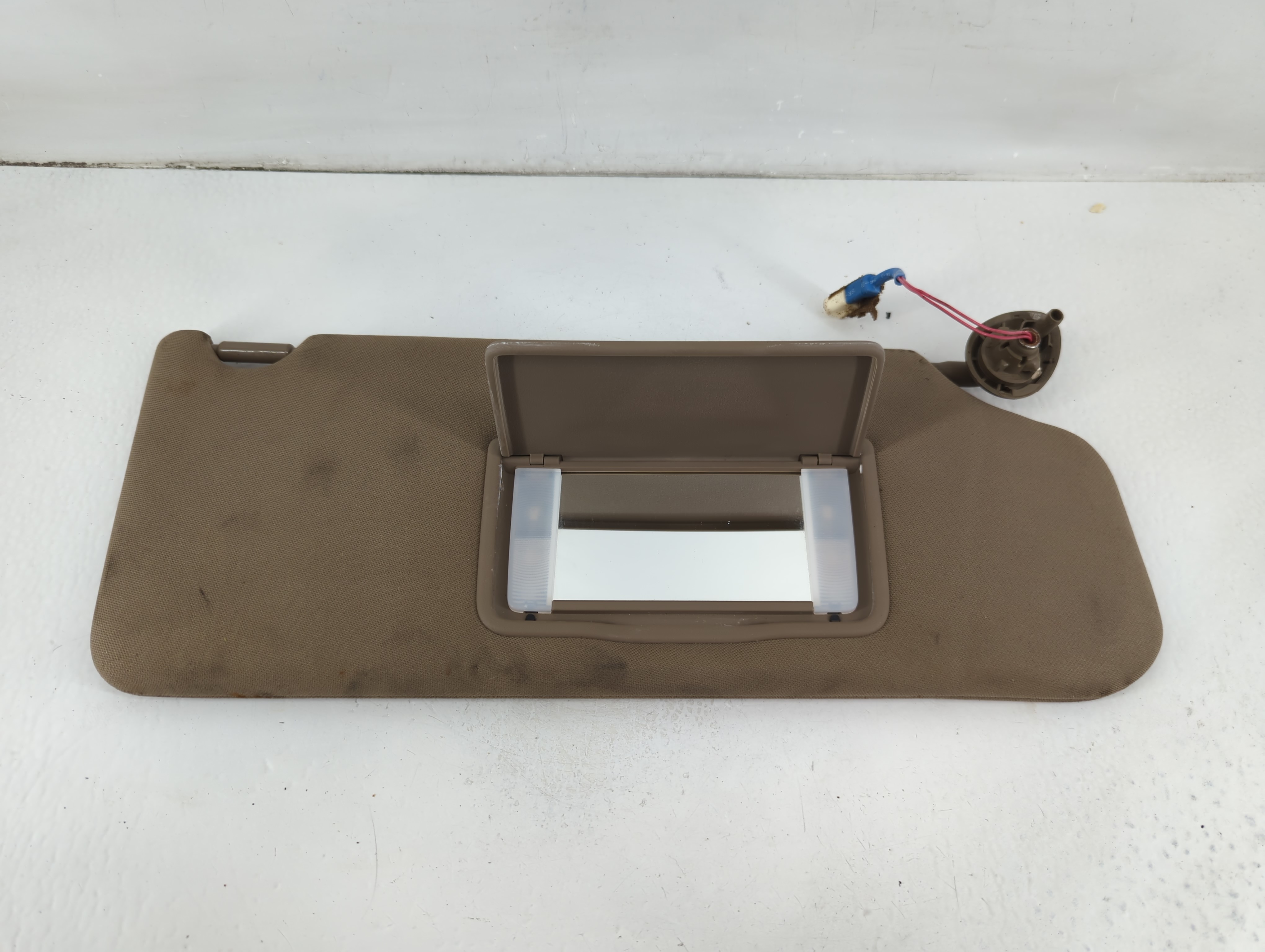Picture of 2009-2015 Honda Pilot Passenger Sun Visor Mirror Right Sunvisor Dark Tan 1102858