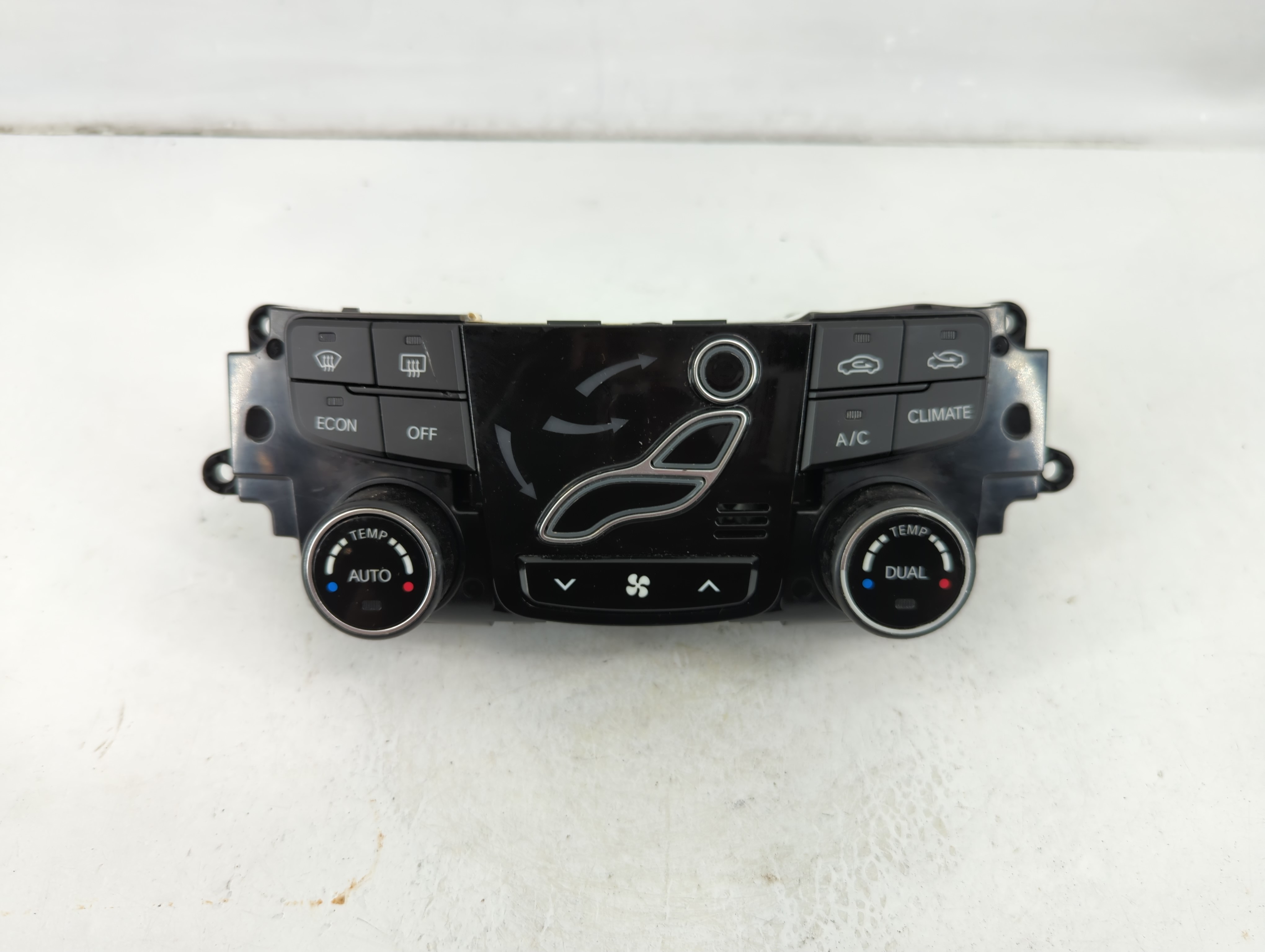 Picture of 2015-2017 Hyundai Sonata Ac Heater Climate Control 97250-4rdb2 1102875