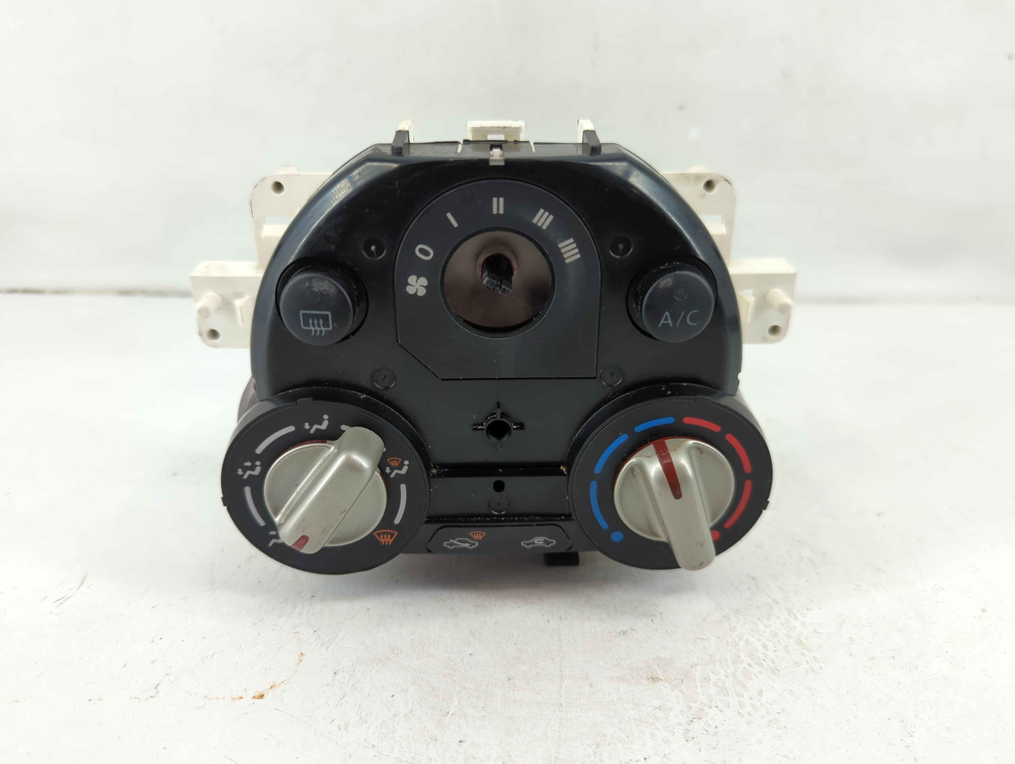 2012-2013 Nissan Versa Ac Heater Climate Control 27510 00b96|27510 00c04 1102876 - Oemusedautoparts1.com