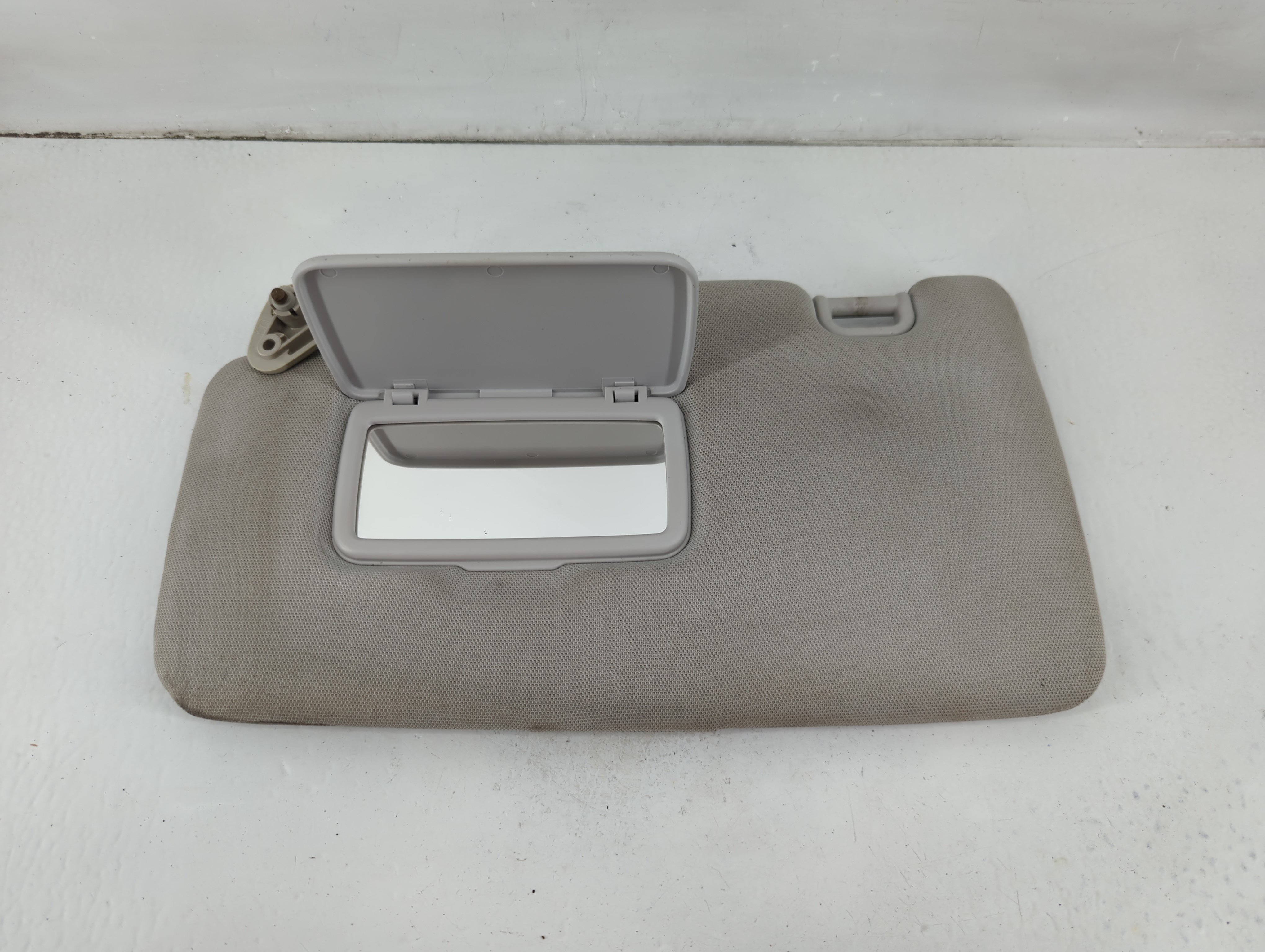 Picture of 2015 Subaru Forester Driver Sun Visor Mirror Left Sunvisor Grey 1102888