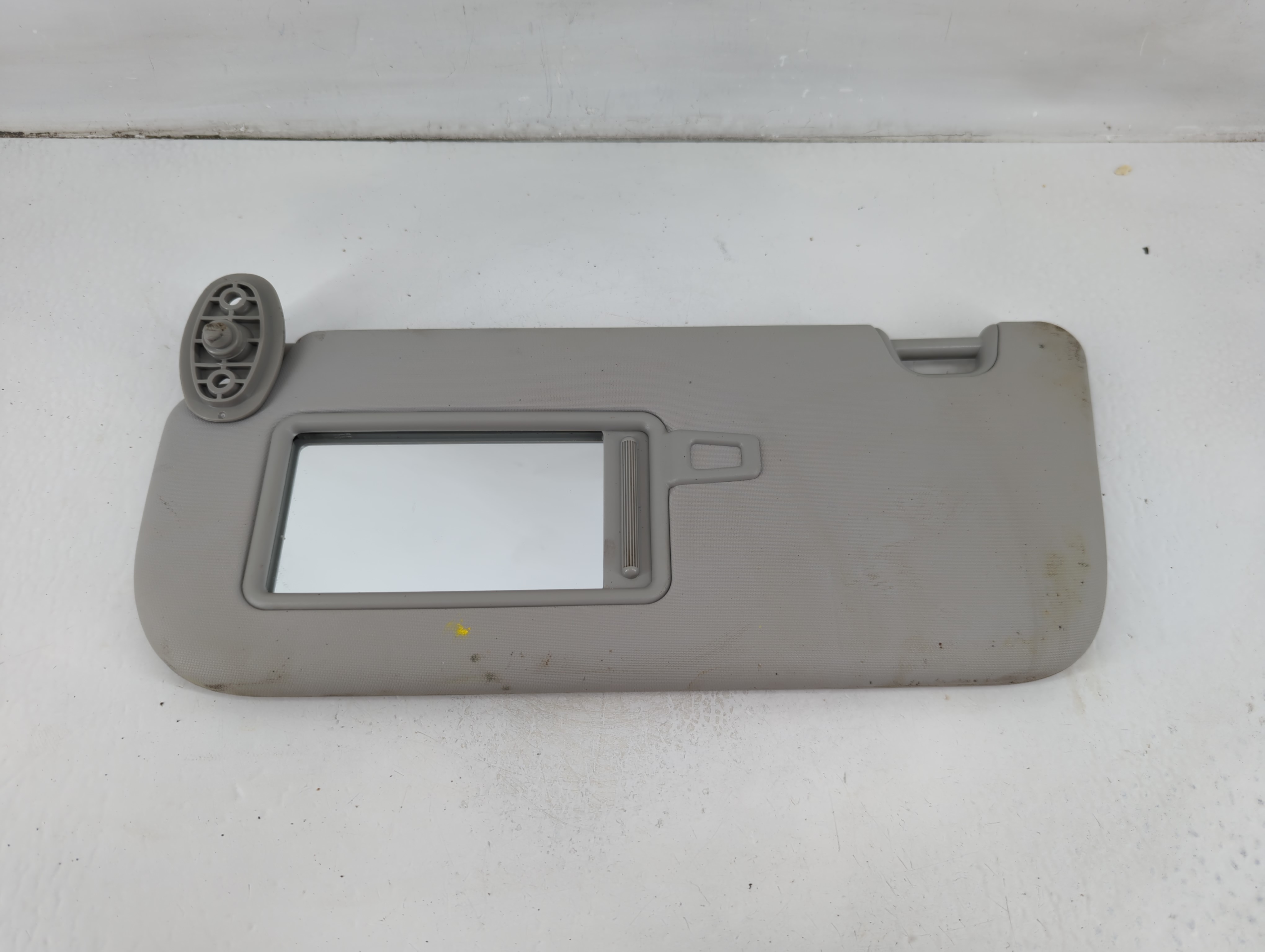 Picture of 2014-2019 Kia Soul Passenger Sun Visor Mirror Right Sunvisor Light Gray 1102905