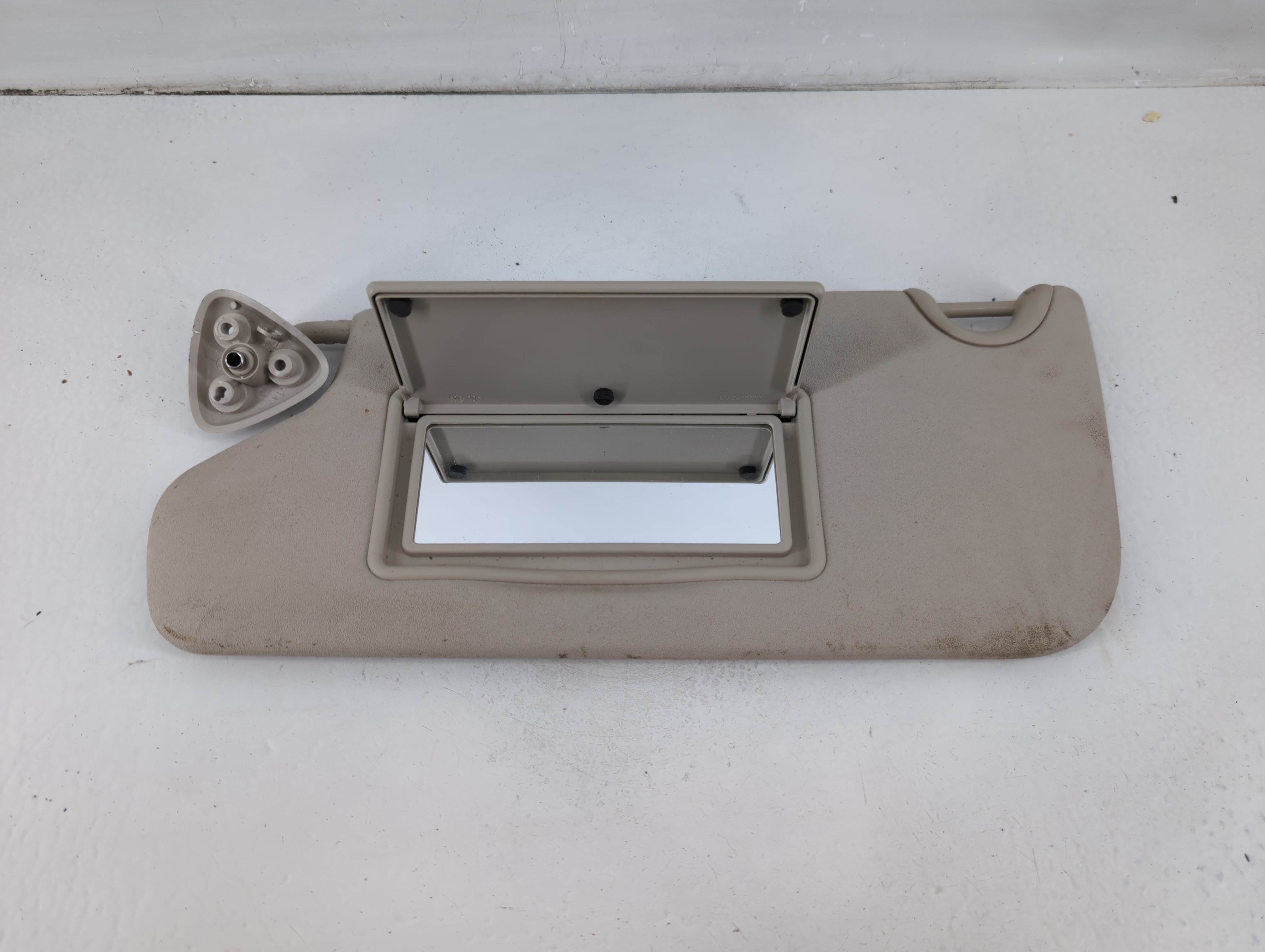 Picture of 2017 Dodge Journey Driver Sun Visor Mirror Left Sunvisor Light Gray 1102927