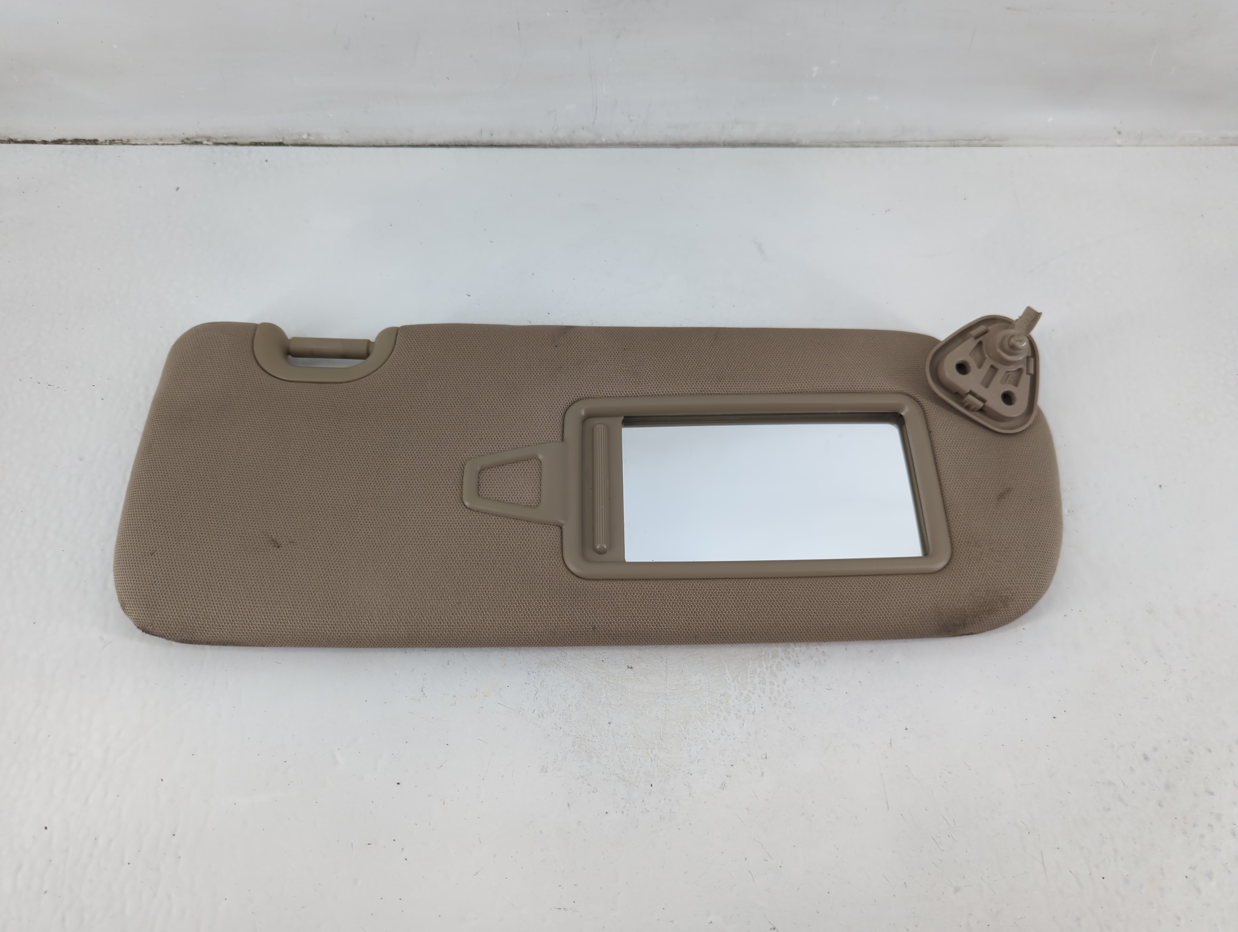 Picture of 2013-2019 Hyundai Santa Fe Passenger Sun Visor Mirror Right Sunvisor 1102962