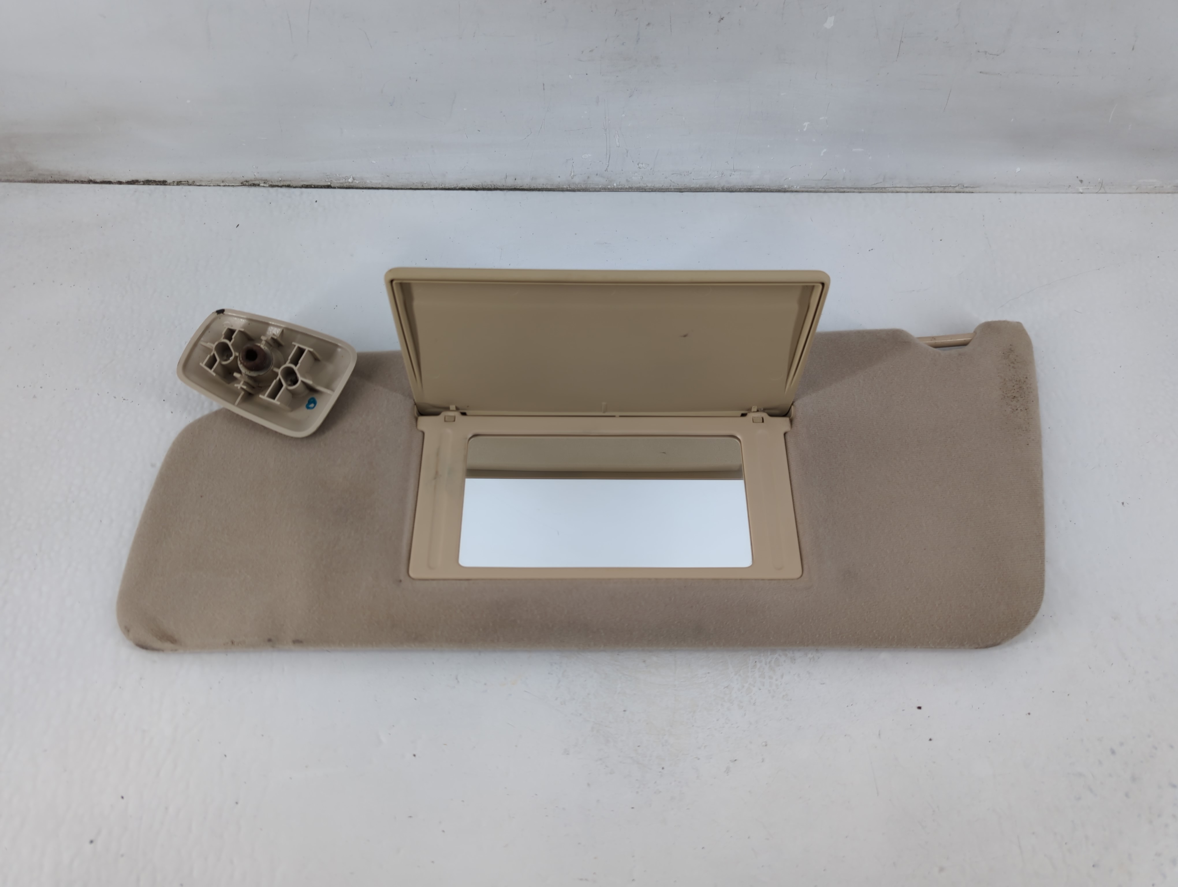Picture of 2004-2008 Ford F-150 Driver Sun Visor Mirror Left Sunvisor Beige 1102966