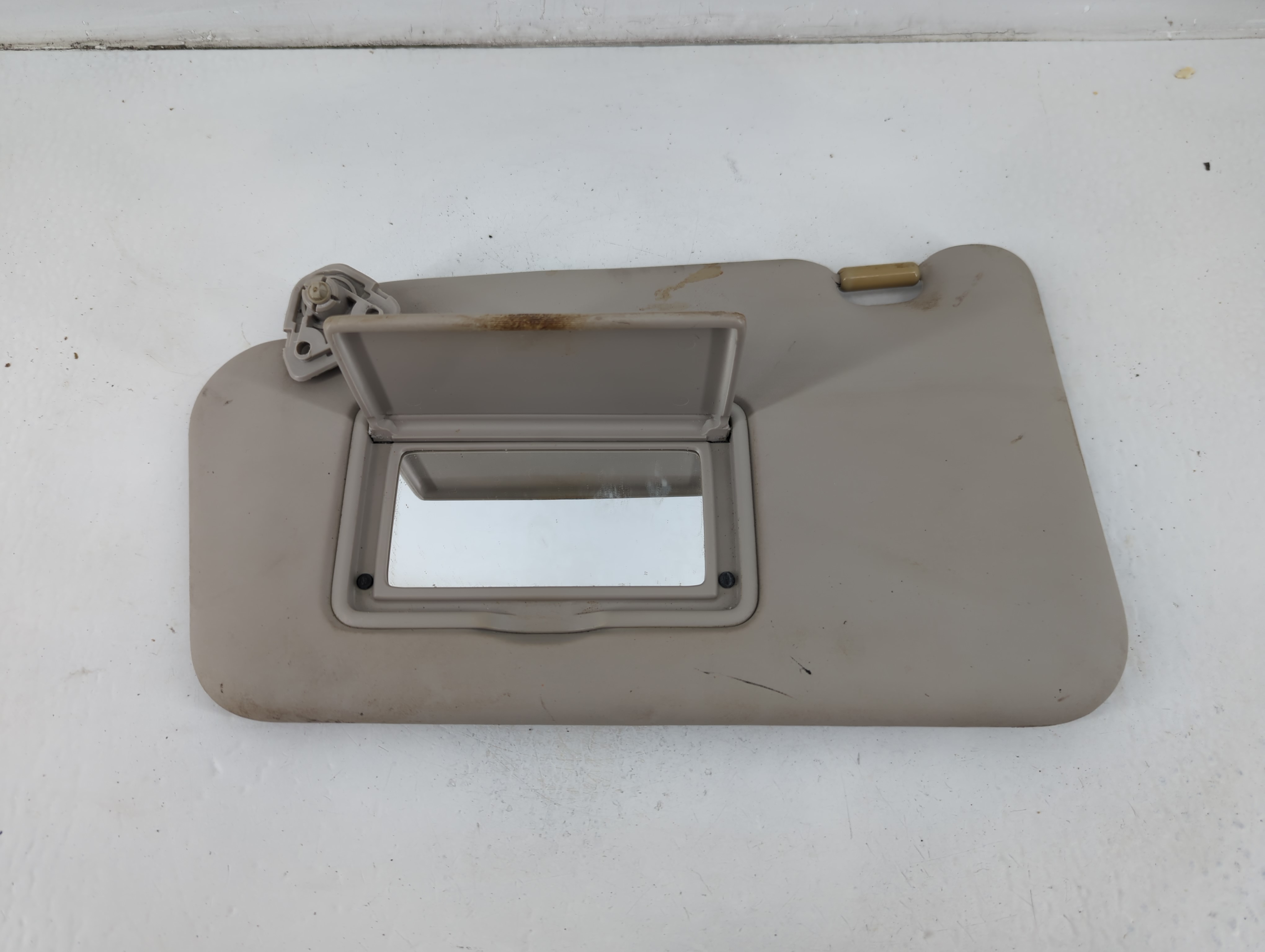 Picture of 2011-2013 Nissan Juke Driver Sun Visor Mirror Left Sunvisor Light Gray 1102970