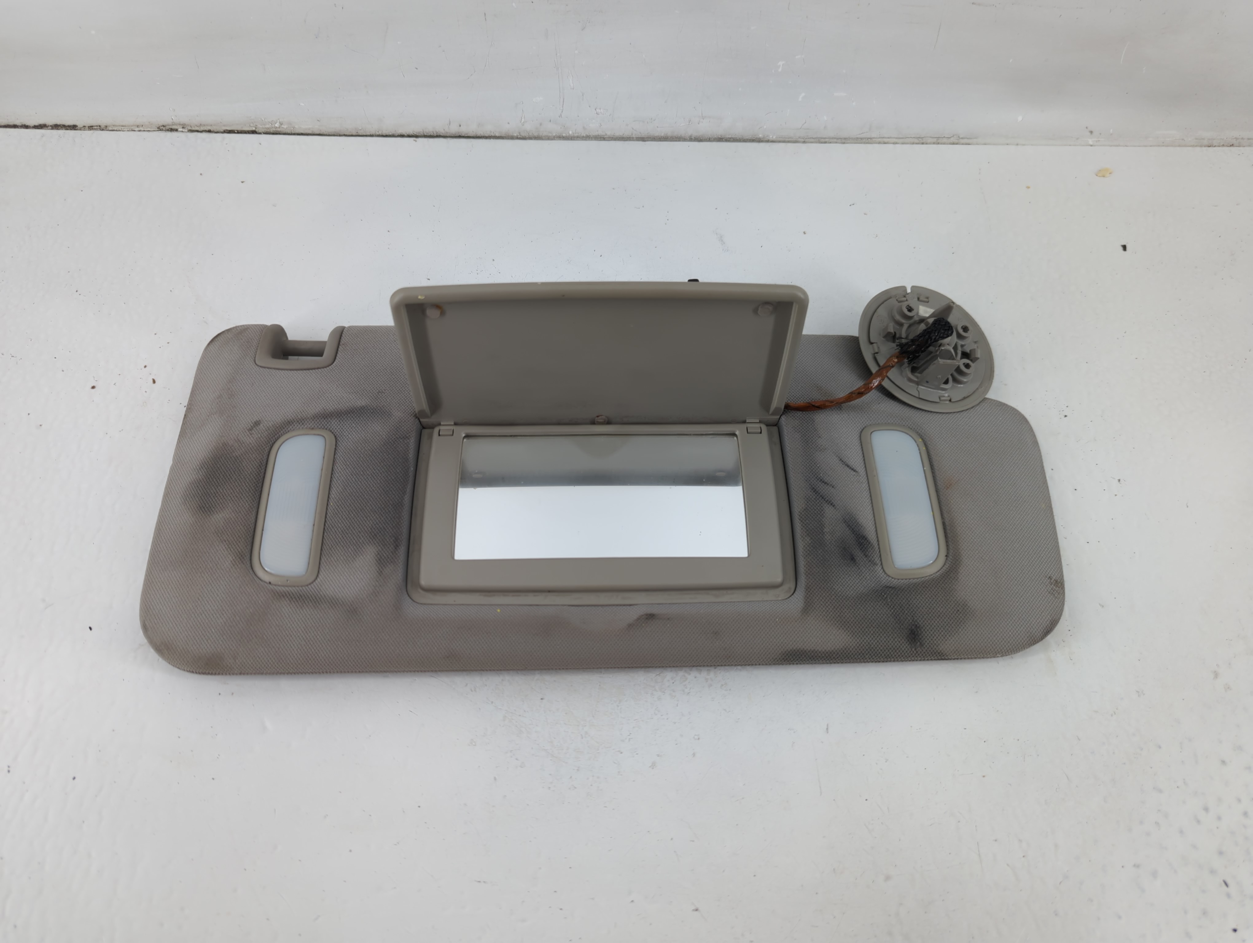 Picture of 2007-2017 Gmc Acadia Passenger Sun Visor Mirror Right Sunvisor Grey 1102971