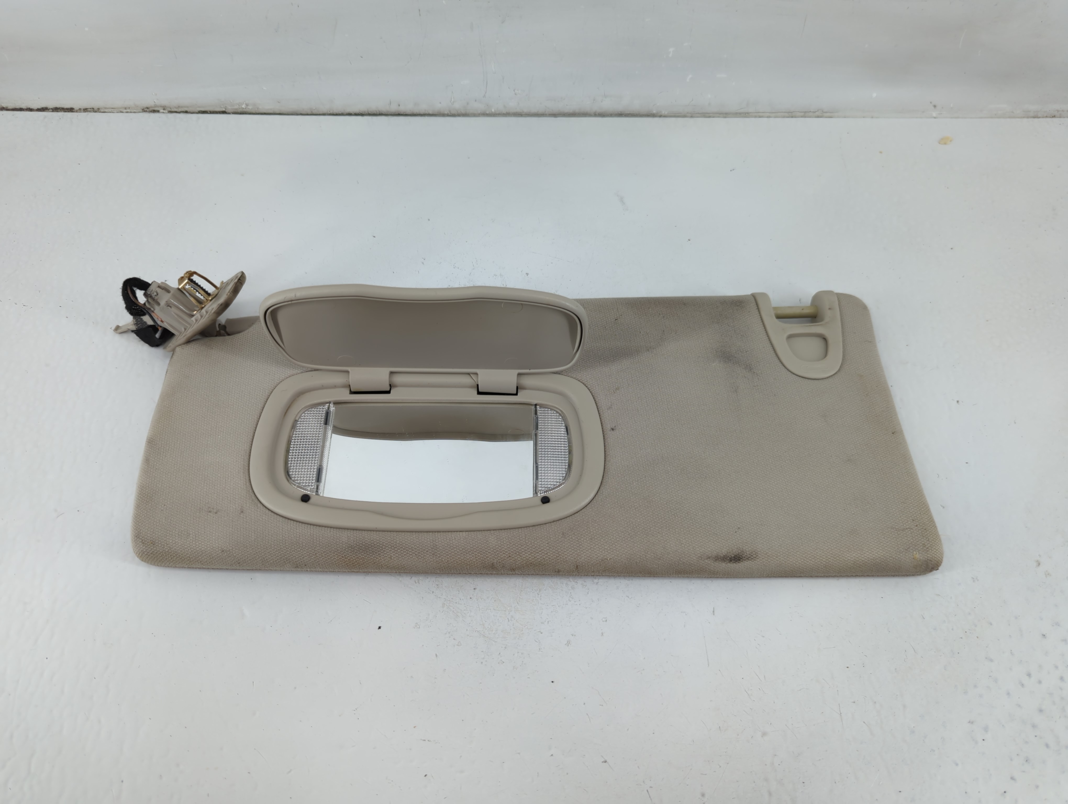 Picture of 2014-2018 Jeep Cherokee Driver Sun Visor Mirror Left Sunvisor Light Tan 1102980